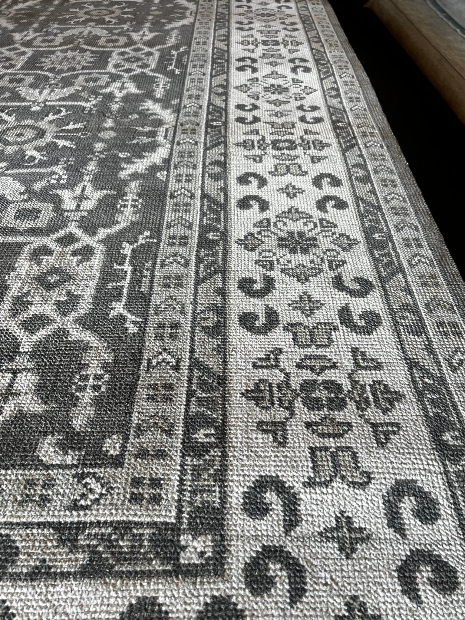 Norma Kamali 9.9x14 Grey and Ivory Hand-Knotted Oushak Rug | Banana Manor Rug Factory Outlet