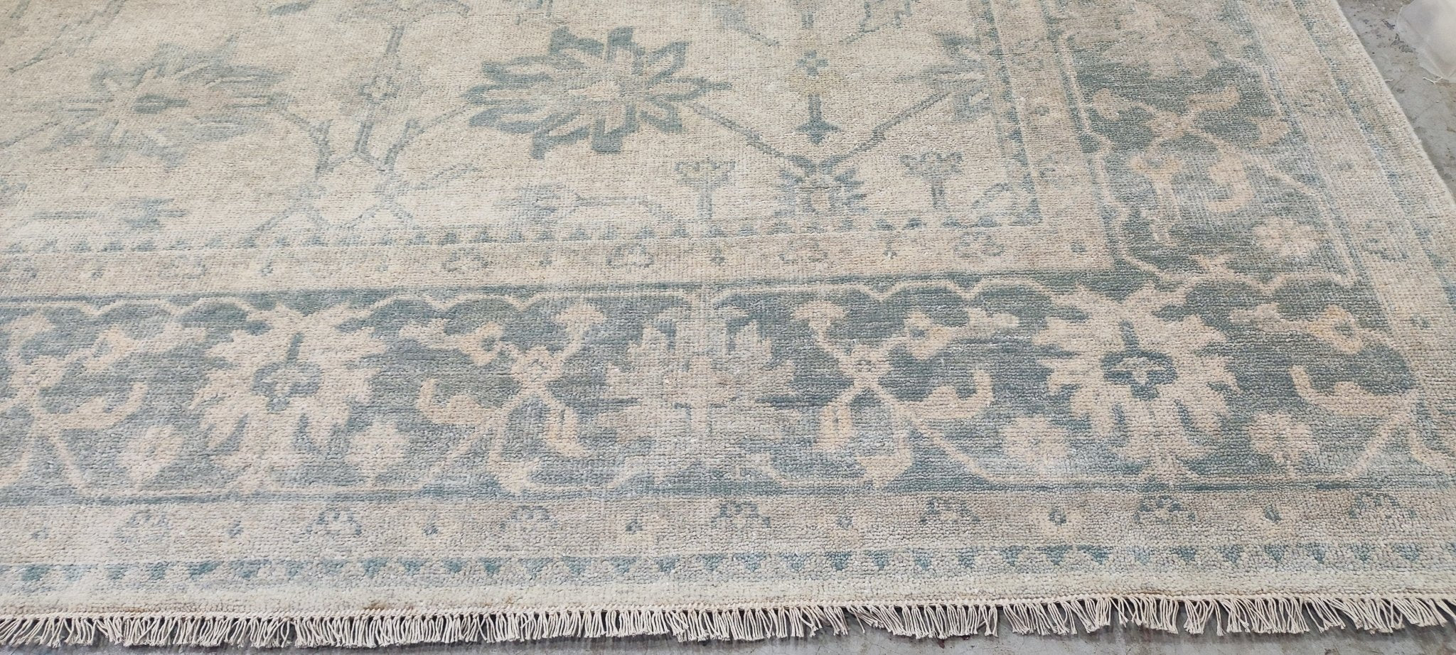 Olga Arntgolts Hand-Knotted Oushak Rug Ivory and Green 10x14 | Banana Manor Rug Company