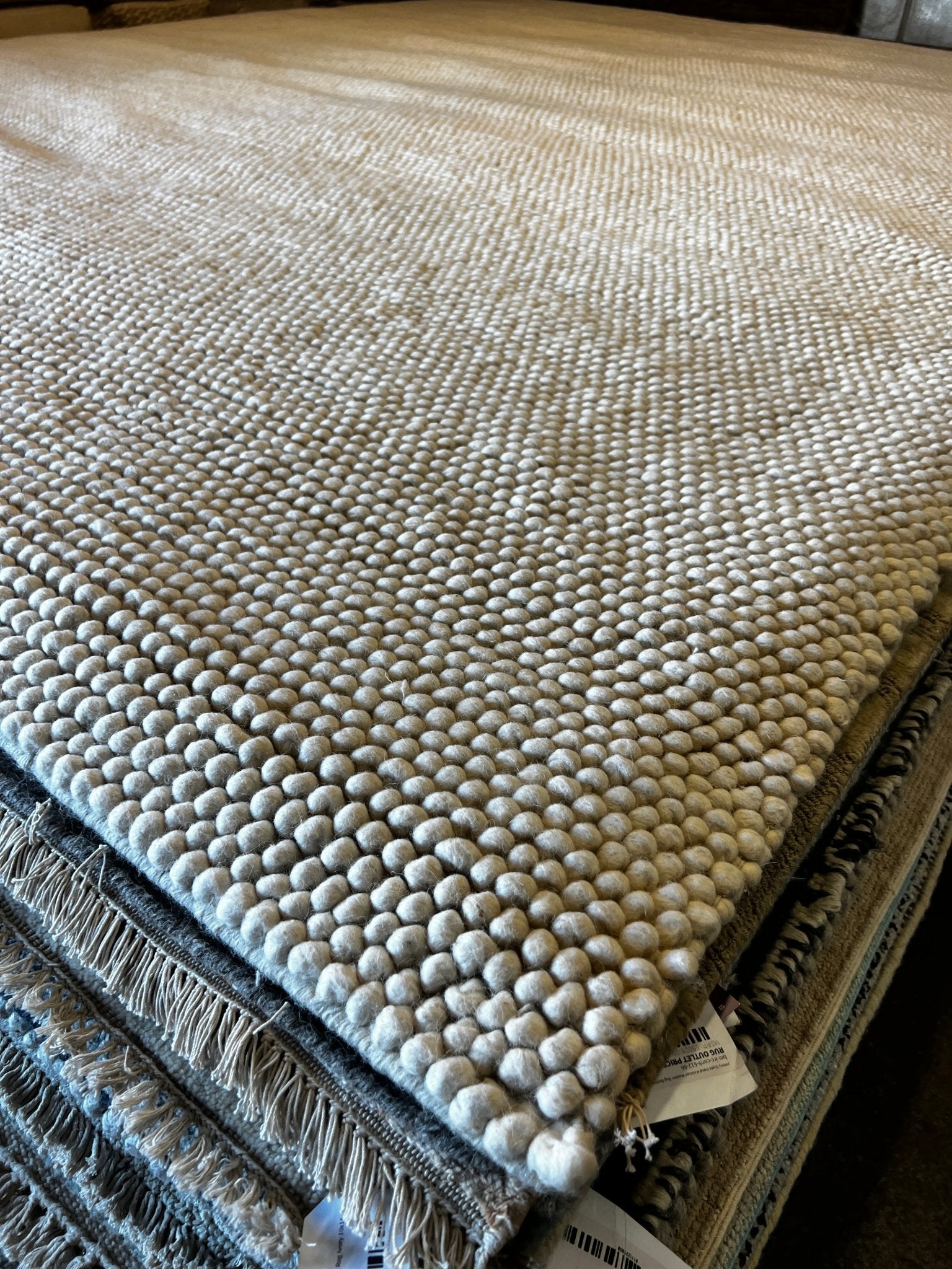Olympe de Gouges 10x14 Handwoven Wool Durrie Ivory Loop Ball | Banana Manor Rug Factory Outlet
