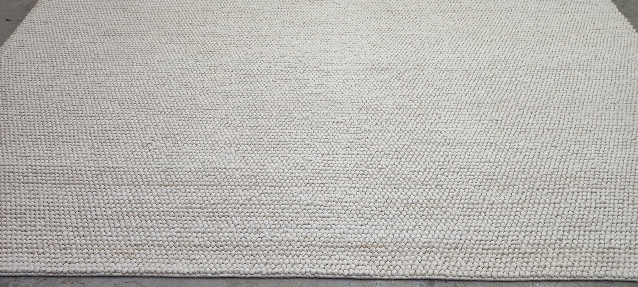 Olympe de Gouges Handwoven Wool Durrie Ivory Loop Ball 10x14 | Banana Manor Rug Company