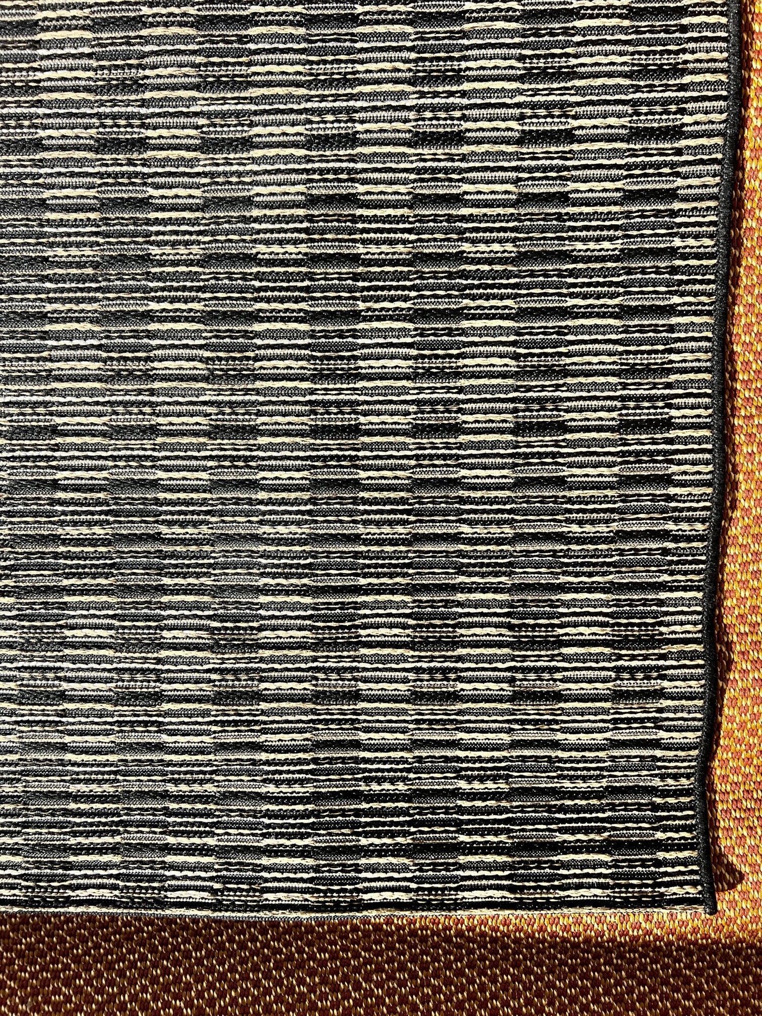 Opportunity Buy-Barnstable Black & Tan 3.11x5.6 Machine Made Outdoor/Indoor Rug | Banana Manor Rug Company