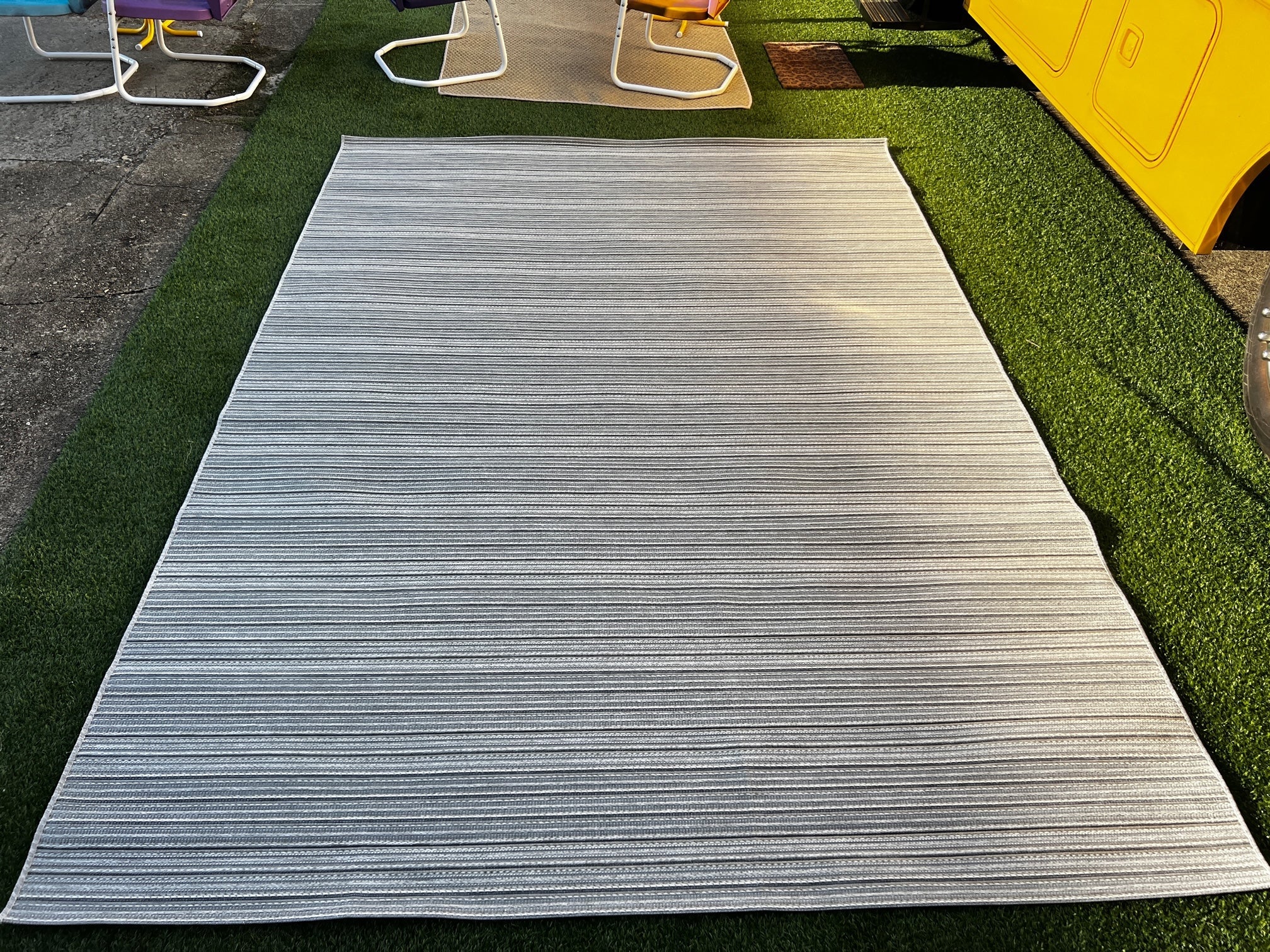 Opportunity Buy-Harwich Light Blue & Silver 7.10x10.9 Machine Made Outdoor/Indoor Rug | Banana Manor Rug Company