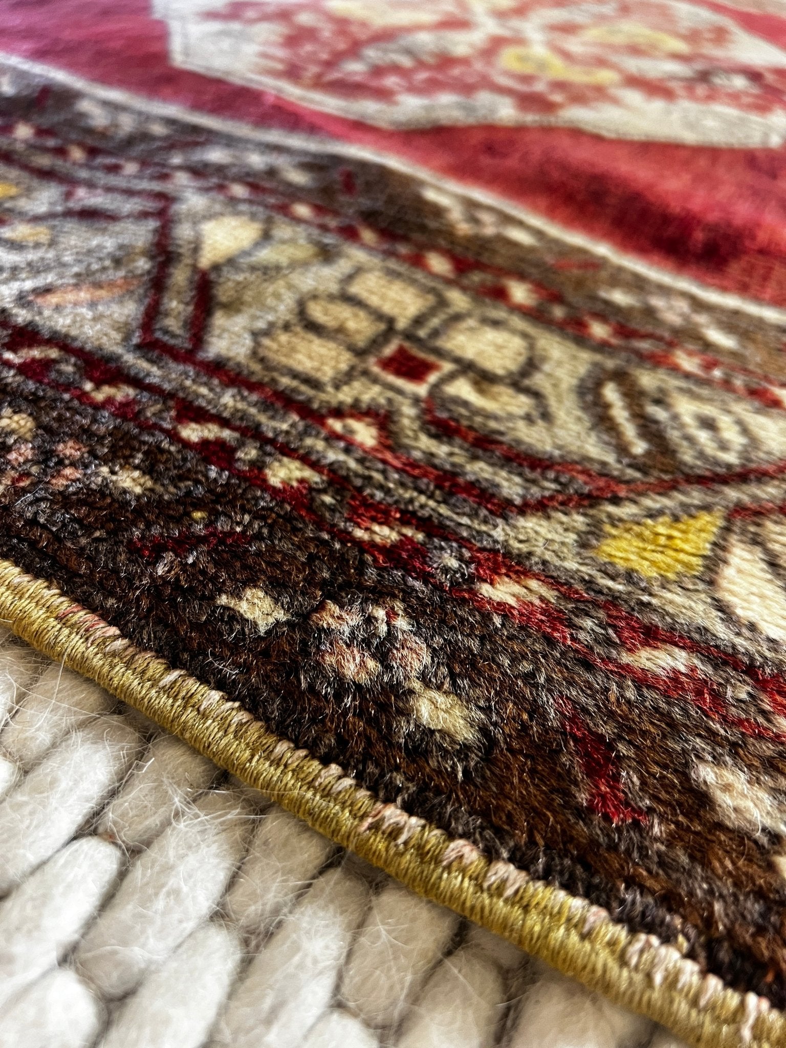 Ozge 3.5x5.7 Turkish Vintage Oushak Red and Ivory Rug | Banana Manor Rug Factory Outlet