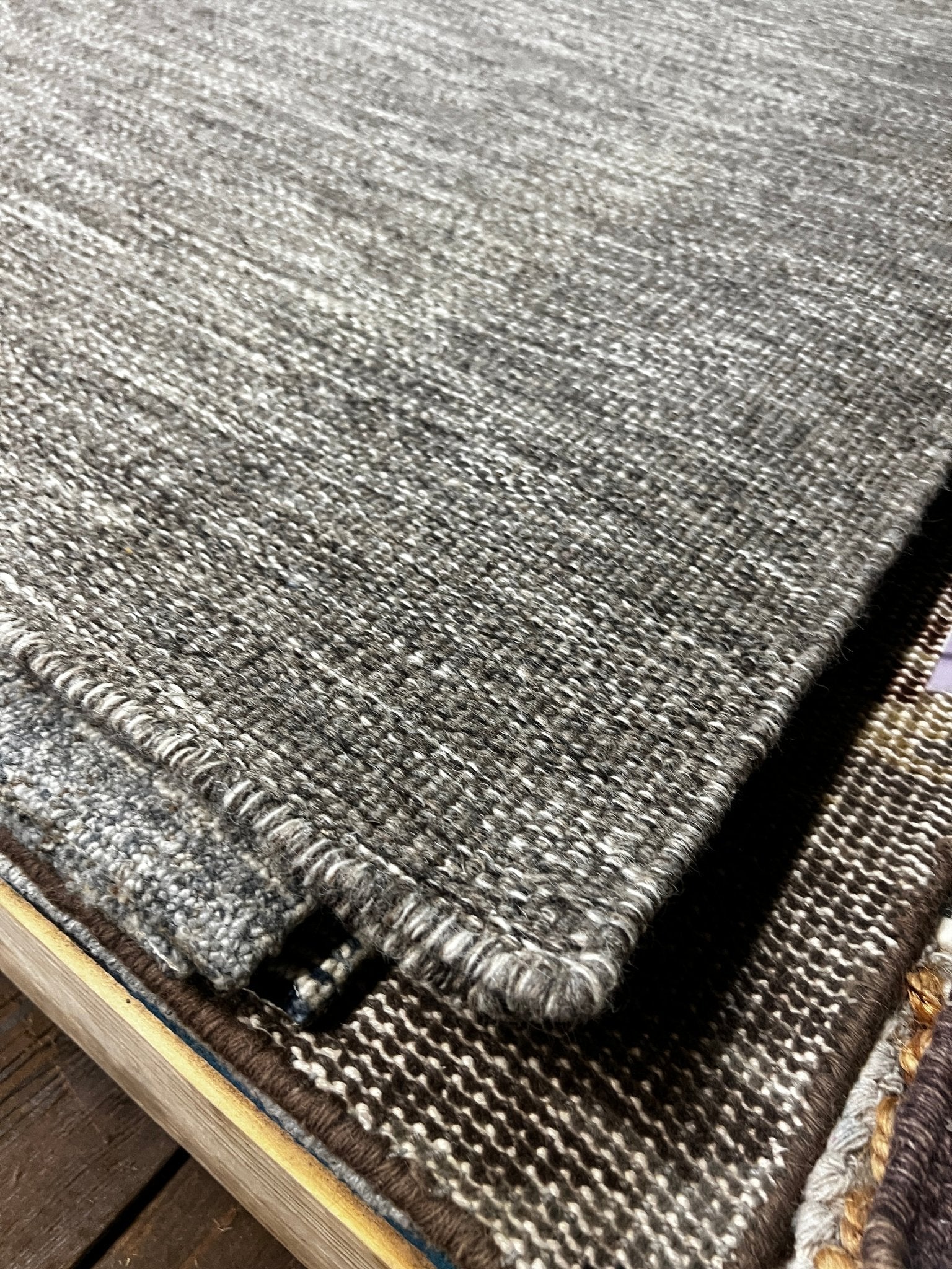 Pat McGroin 2.9x5 Grey Durrie Rug | Banana Manor Rug Factory Outlet
