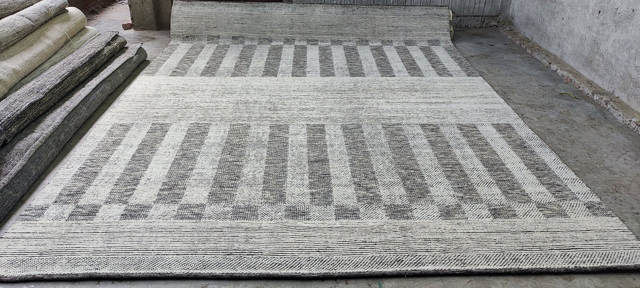 Patrick 9.3x12 Hand-Knotted Grey & Silver Modern | Banana Manor Rug Factory Outlet