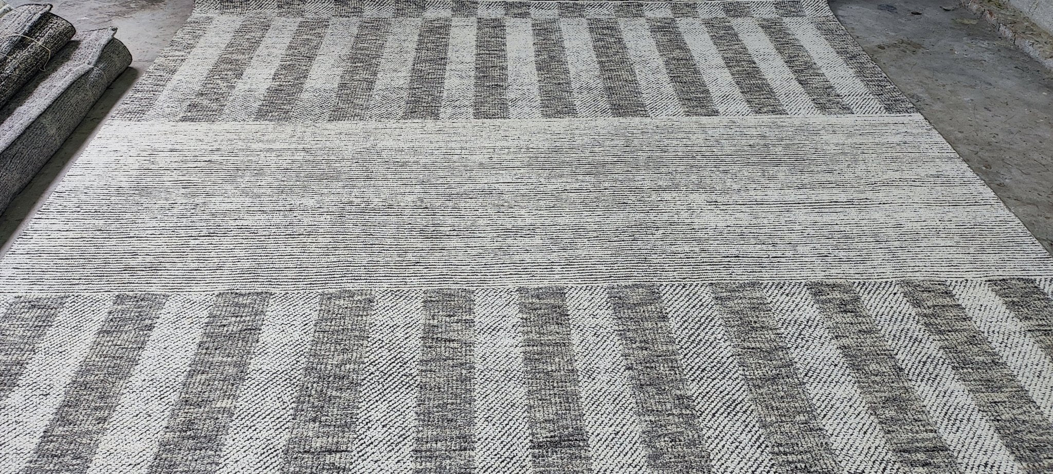 Patrick 9.3x12 Hand-Knotted Grey & Silver Modern | Banana Manor Rug Factory Outlet