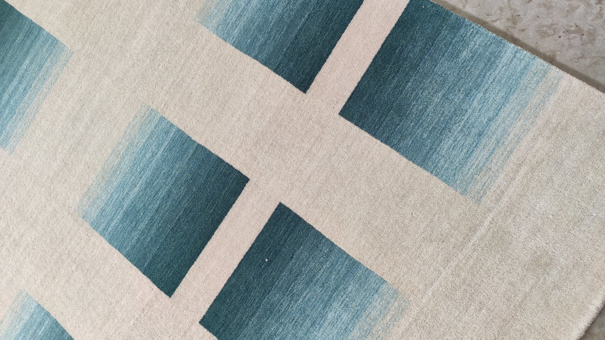 Patti 8x11 Ivory and Blue Handwoven Modern Rug | Banana Manor Rug Company