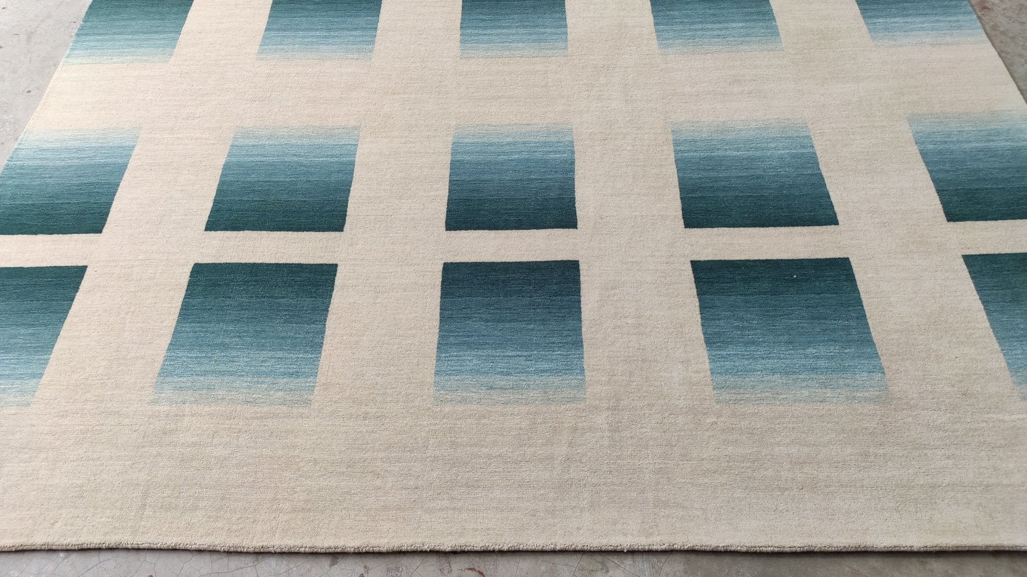 Patti 8x11 Ivory and Blue Handwoven Modern Rug | Banana Manor Rug Company