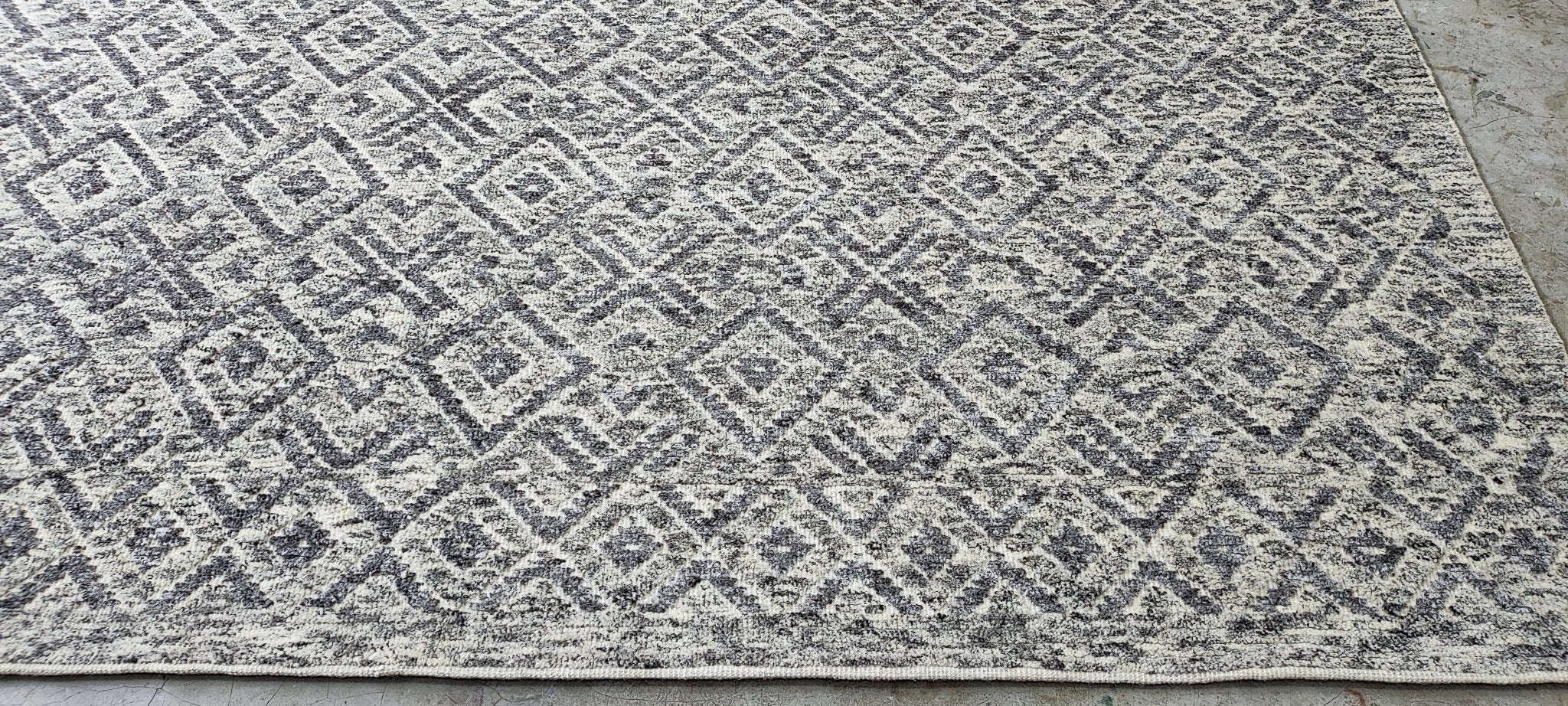 Paul 8.3x10.3 Hand-Knotted Natural Grey Cut Pile | Banana Manor Rug Factory Outlet