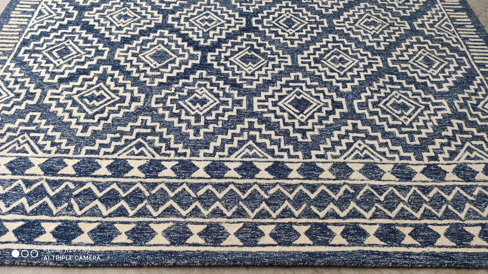 Peter Mueller 8x10 Blue and Ivory Hand-Tufted Looped Rug | Banana Manor Rug Company