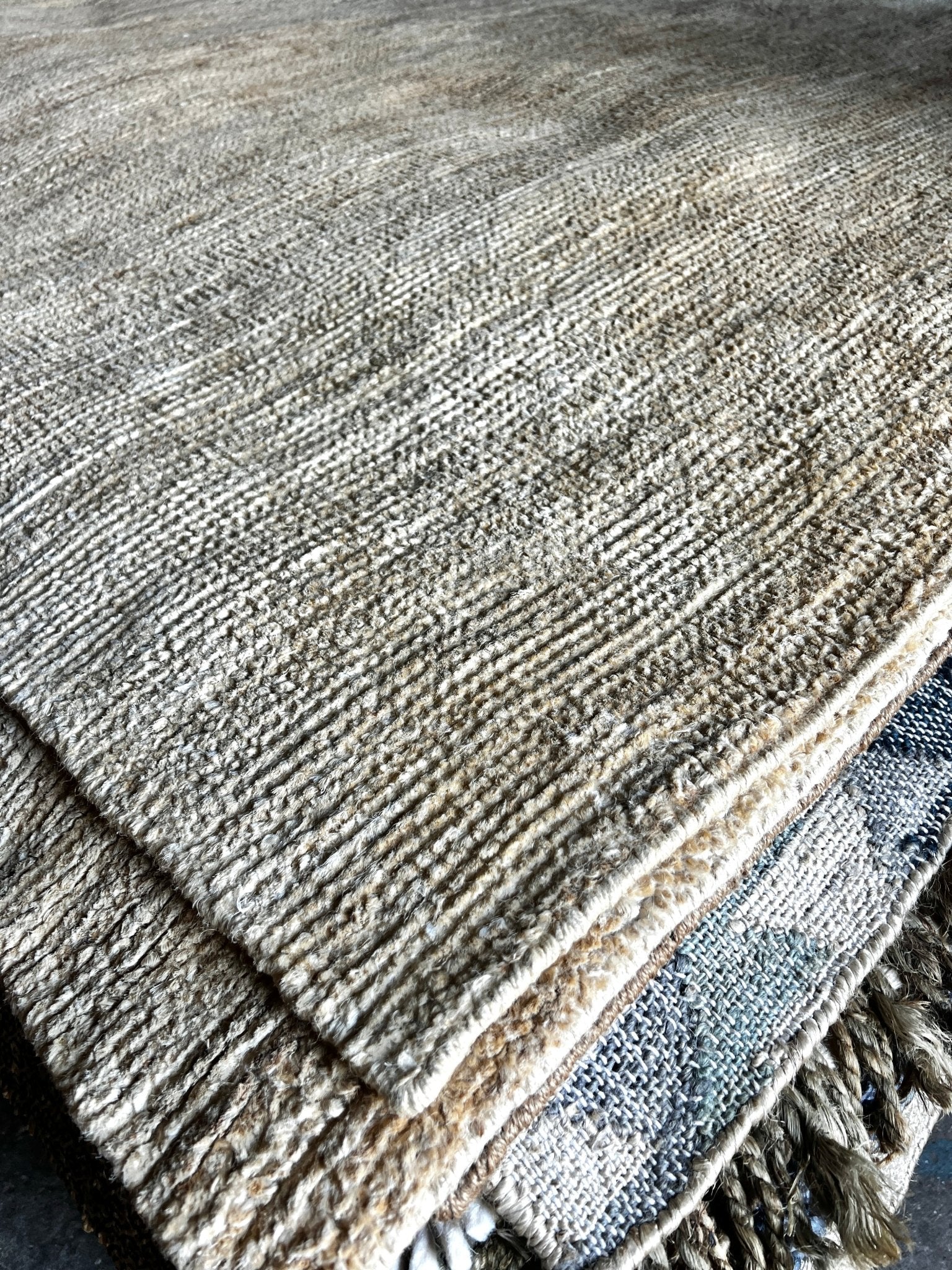 Phil Fish 8.3x10 White Tip Sheared Jute Durrie Rug | Banana Manor Rug Factory Outlet