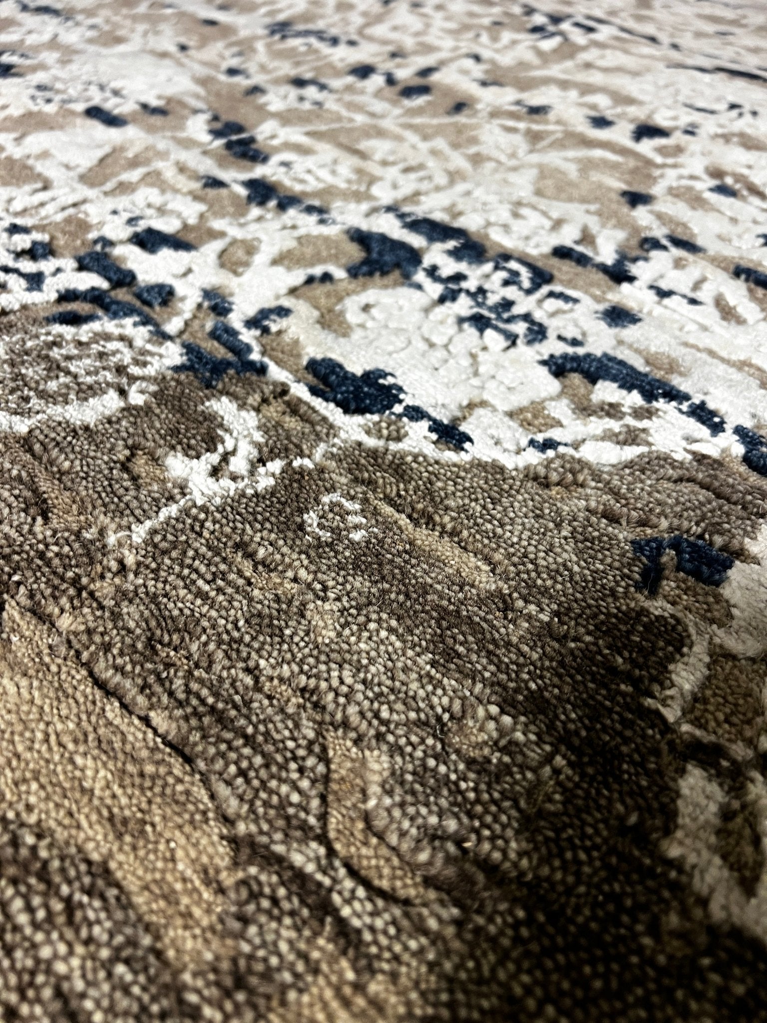 Phoebe Buffay 6x9 Hand-Knotted Silver & Brown Abstract | Banana Manor Rug Factory Outlet