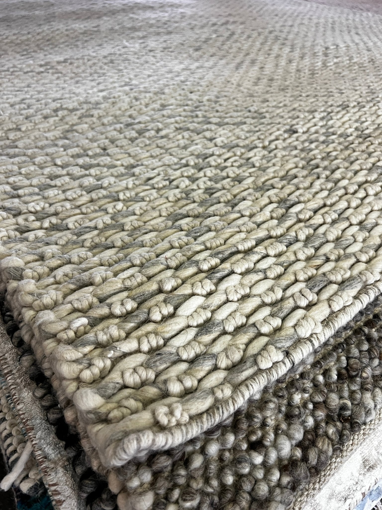 Pierre de Marivaux Handwoven Wool Durrie Natural Grey Loop 6.6x9.6 | Banana Manor Rug Factory Outlet