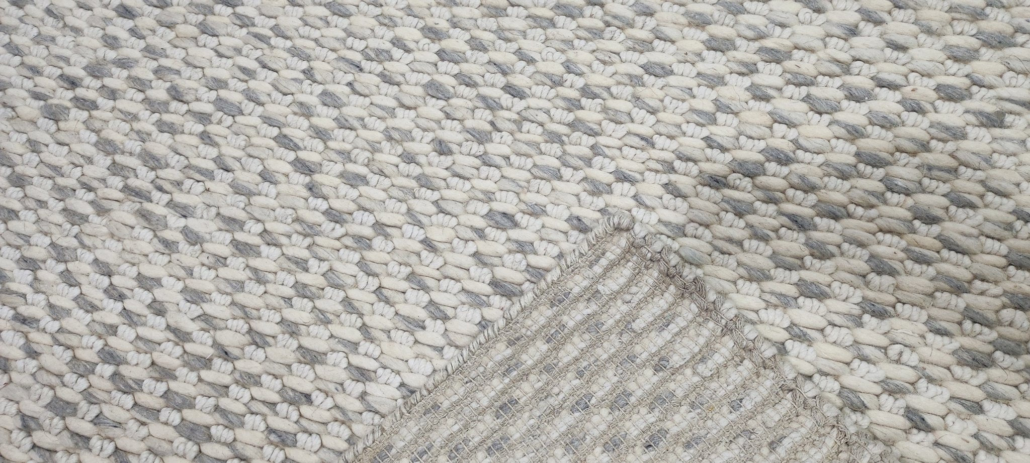 Pierre de Marivaux Handwoven Wool Durrie Natural Grey Loop 6.6x9.6 | Banana Manor Rug Company