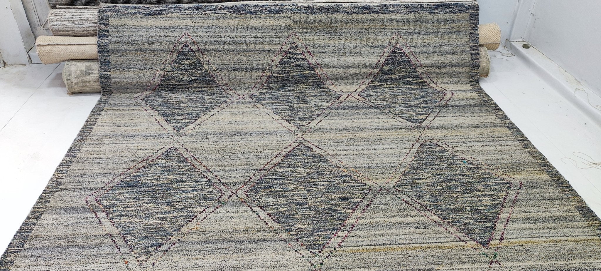 Pizza Boy 8x10.6 Hand-Knotted Natural Grey Modern | Banana Manor Rug Factory Outlet