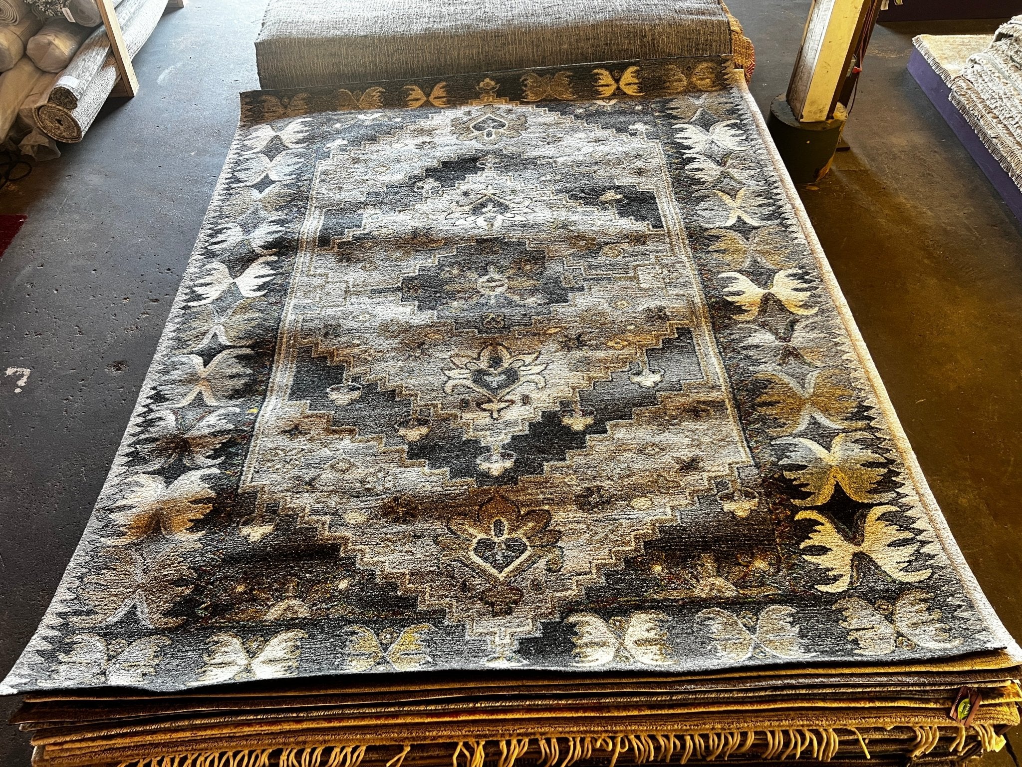 Queen Trini Lisa 8x10 Hand-Tufted Natural Grey Ikat Modern | Banana Manor Rug Factory Outlet