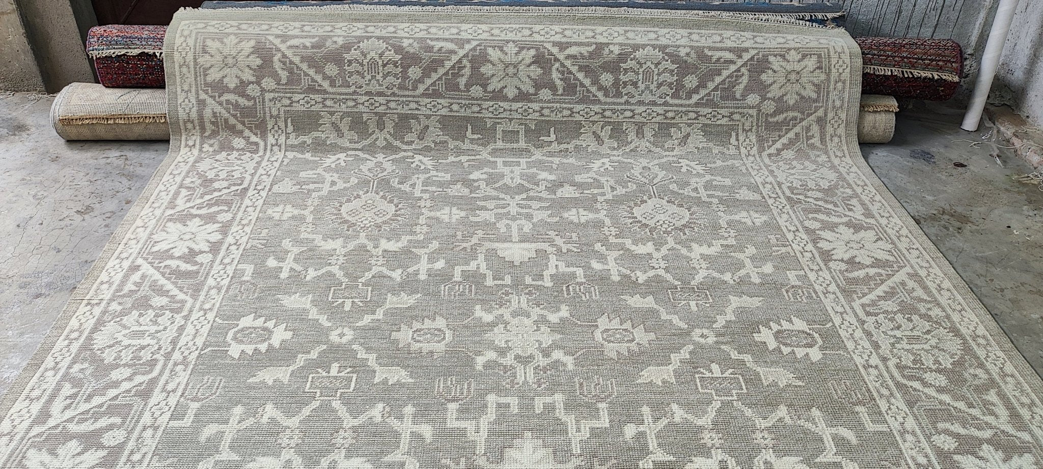 Raquel Reed 8x9.9 Hand Knotted Silver & Grey Turkish Oushak | Banana Manor Rug Factory Outlet