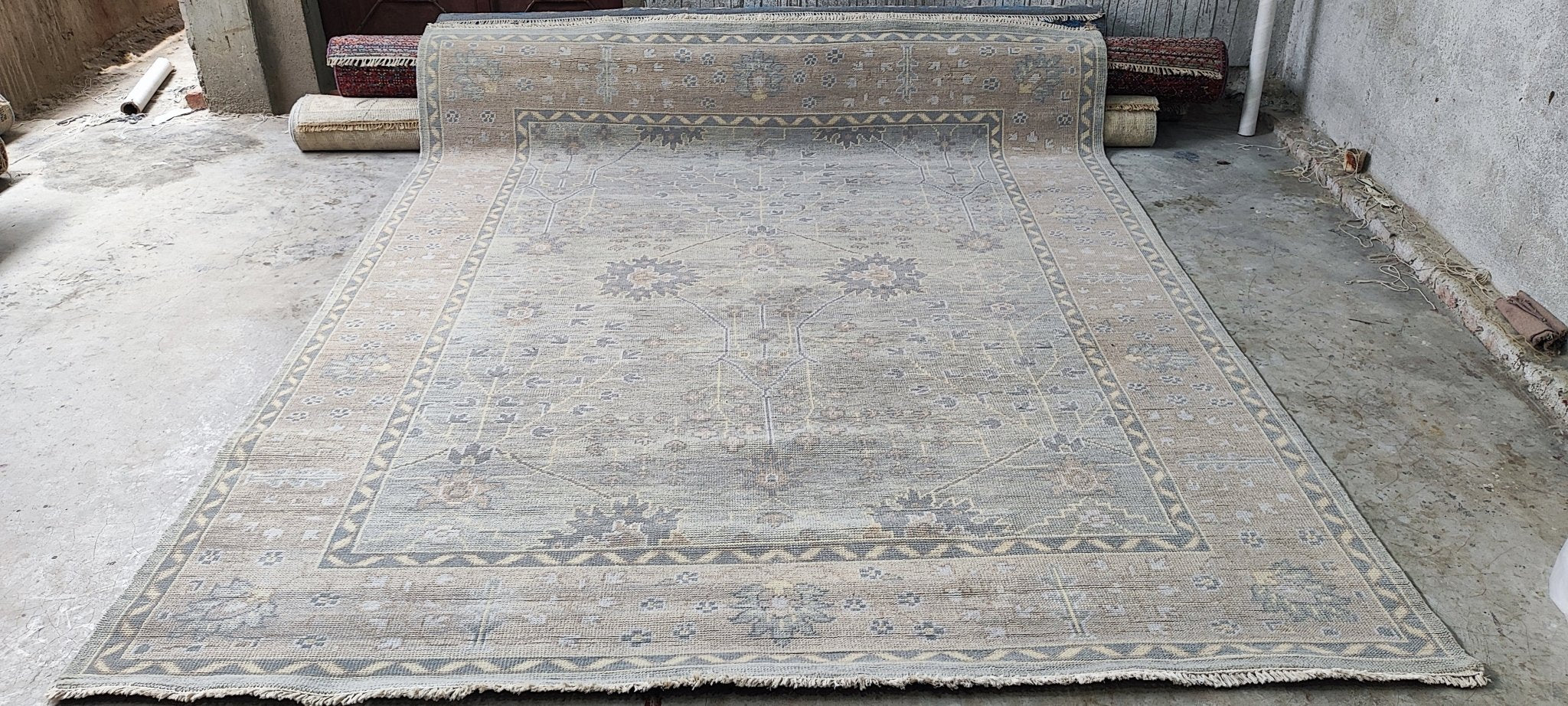 Reuben Kaye 7.9x9.9 Hand Knotted Tan & Grey Turkish Oushak | Banana Manor Rug Factory Outlet