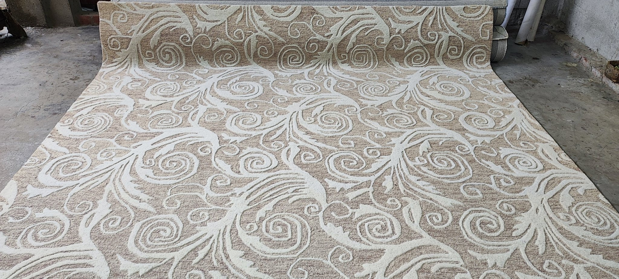 Rhea the Sequel 8x10 Hand-Tufted Ivory & Beige Loop Cut | Banana Manor Rug Factory Outlet