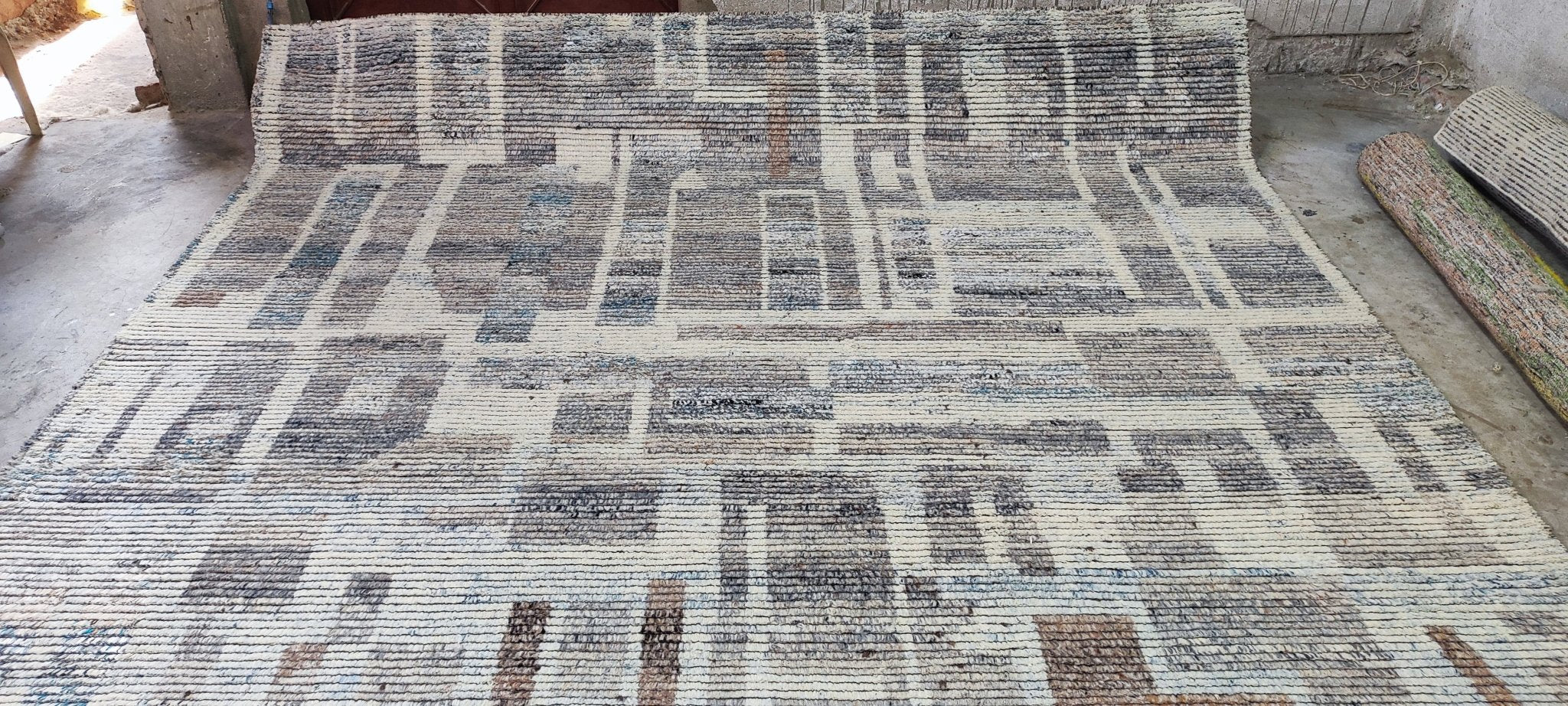 Rick 9.3x12 Hand-Knotted Natural Cut Pile | Banana Manor Rug Factory Outlet