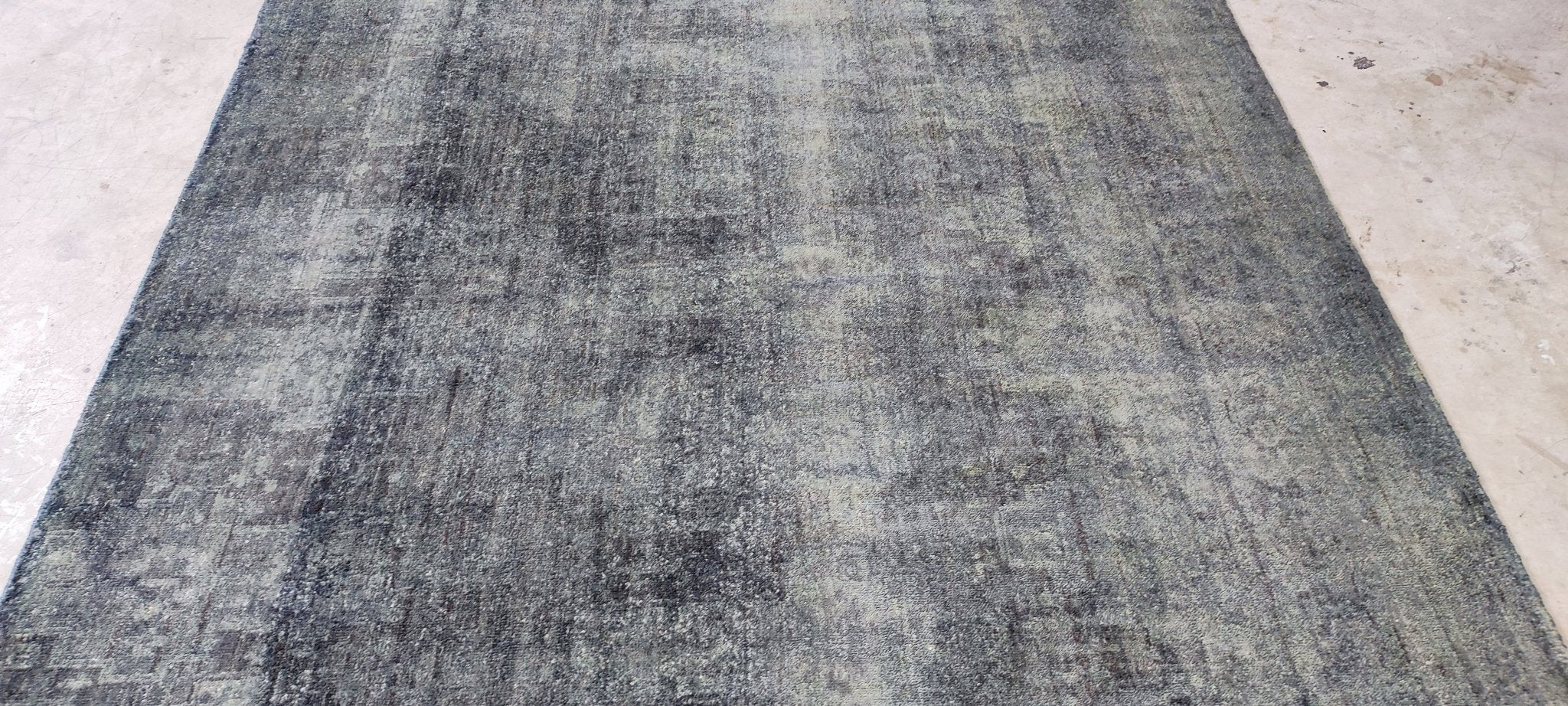 Rineke 5.9x8.9 Grey Over Dried Oushak | Banana Manor Rug Factory Outlet