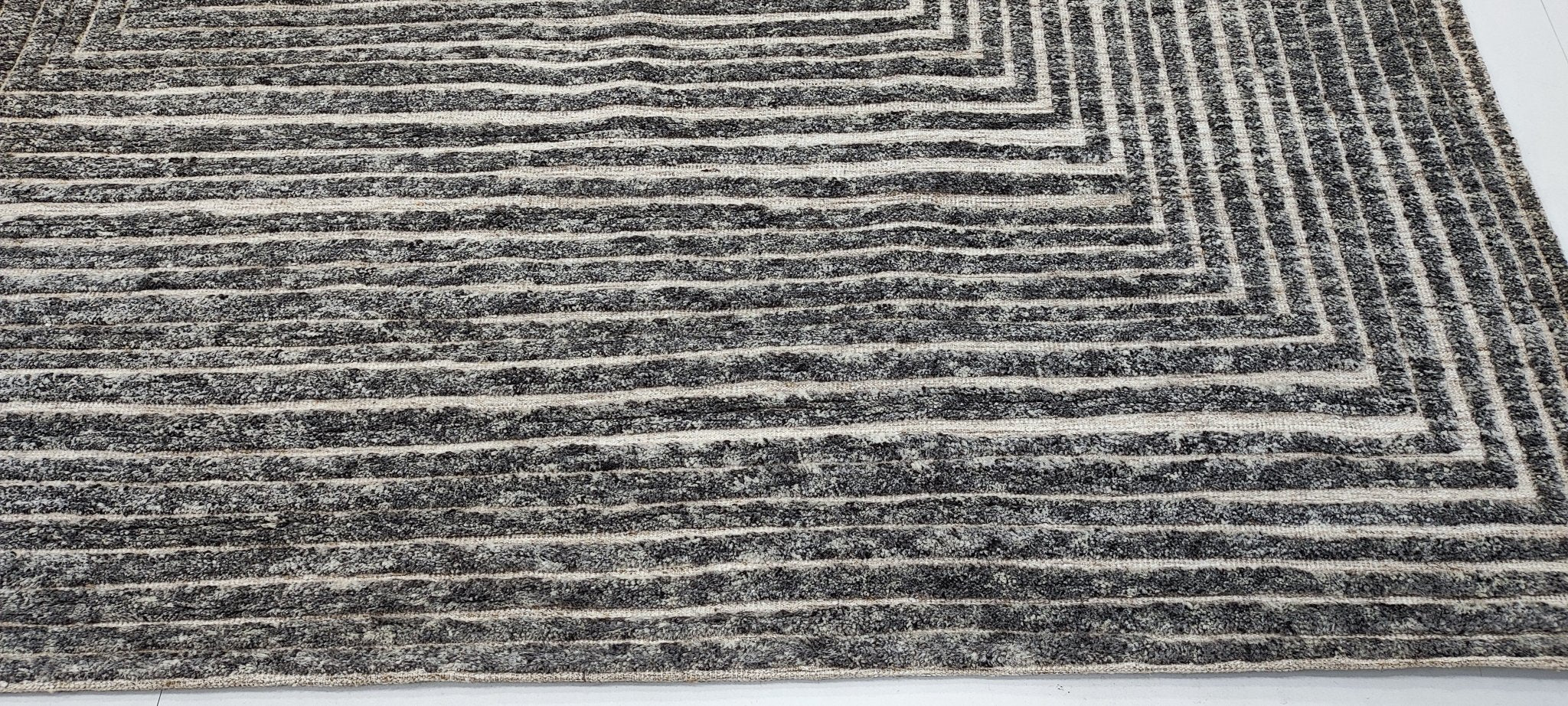 Rob 8x10 Hand-Knotted Grey & Ivory High Low | Banana Manor Rug Factory Outlet