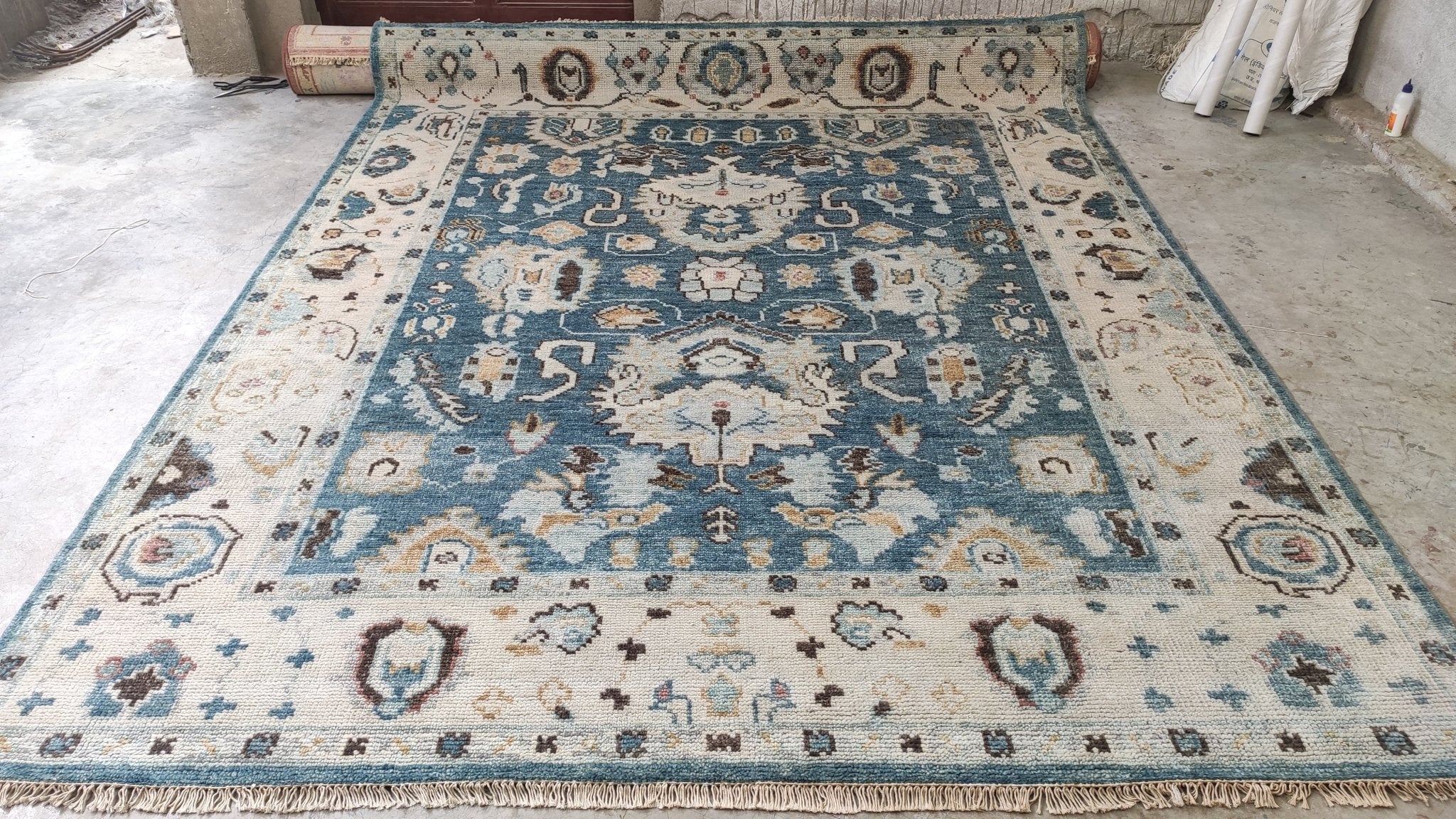 Robyn 8x10 Blue and Tan Hand-Knotted Oushak Rug | Banana Manor Rug Company