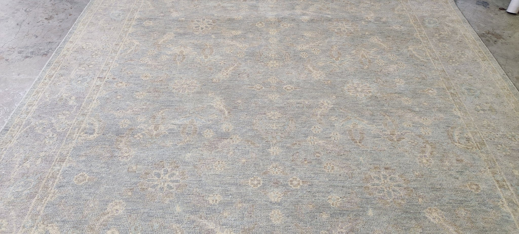 Rosa 8x10 Blue & Tan Heriz | Banana Manor Rug Factory Outlet