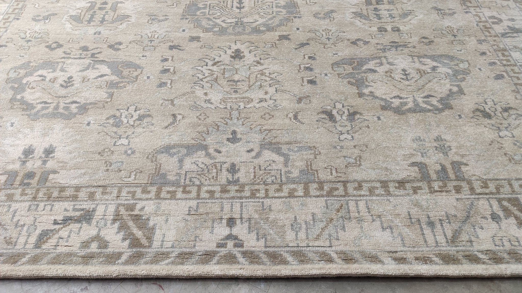 Rosette 9x12 Silver and Grey Hand-Knotted Oushak Rug | Banana Manor Rug Company