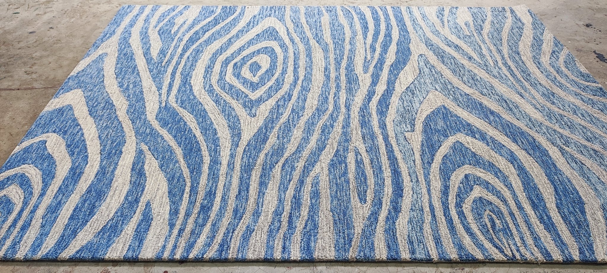 Roy Montrell 5x7 Hand-Tufted Silver & Blue Modern | Banana Manor Rug Factory Outlet