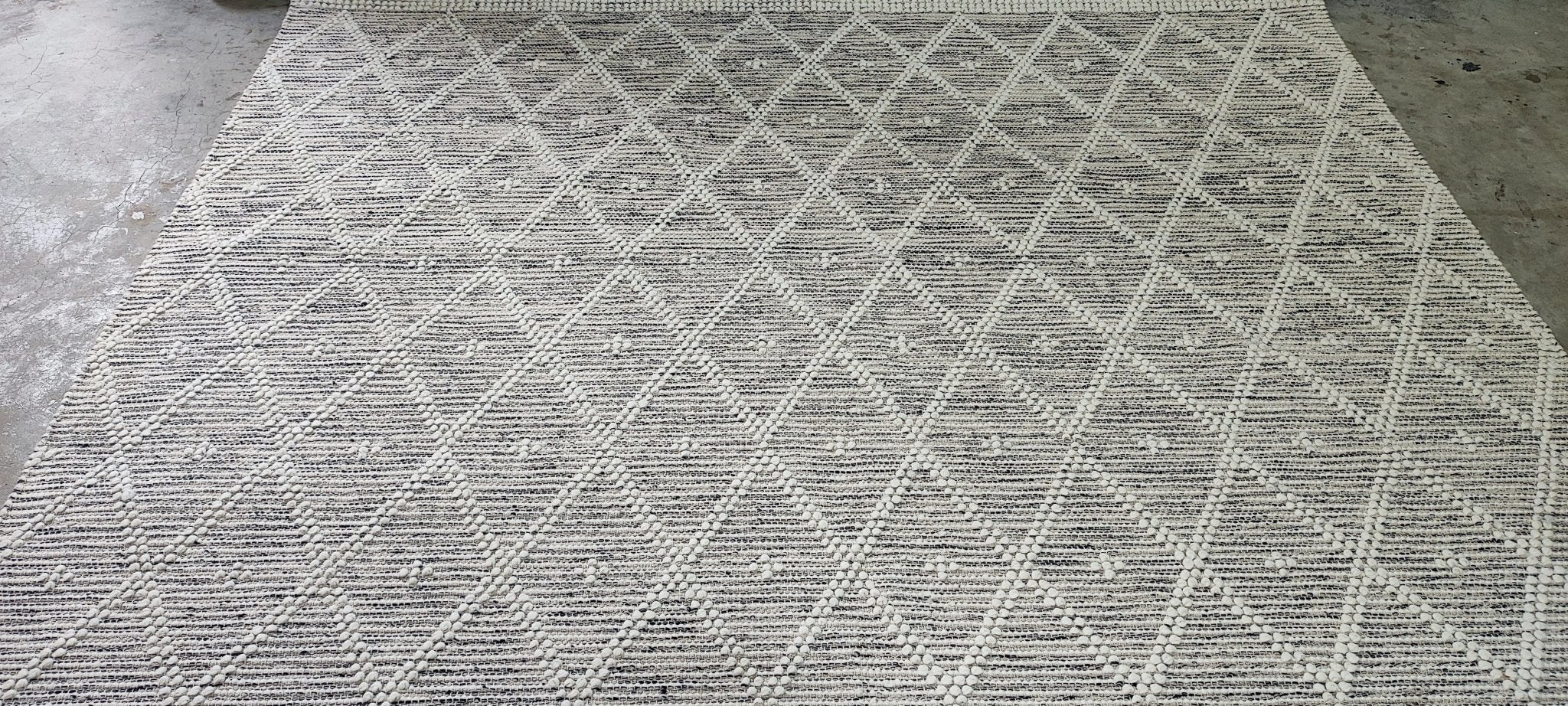 Royall Tyler Handwoven Wool Durrie Ivory Grey Geometrical 7.6x9.6 | Banana Manor Rug Company