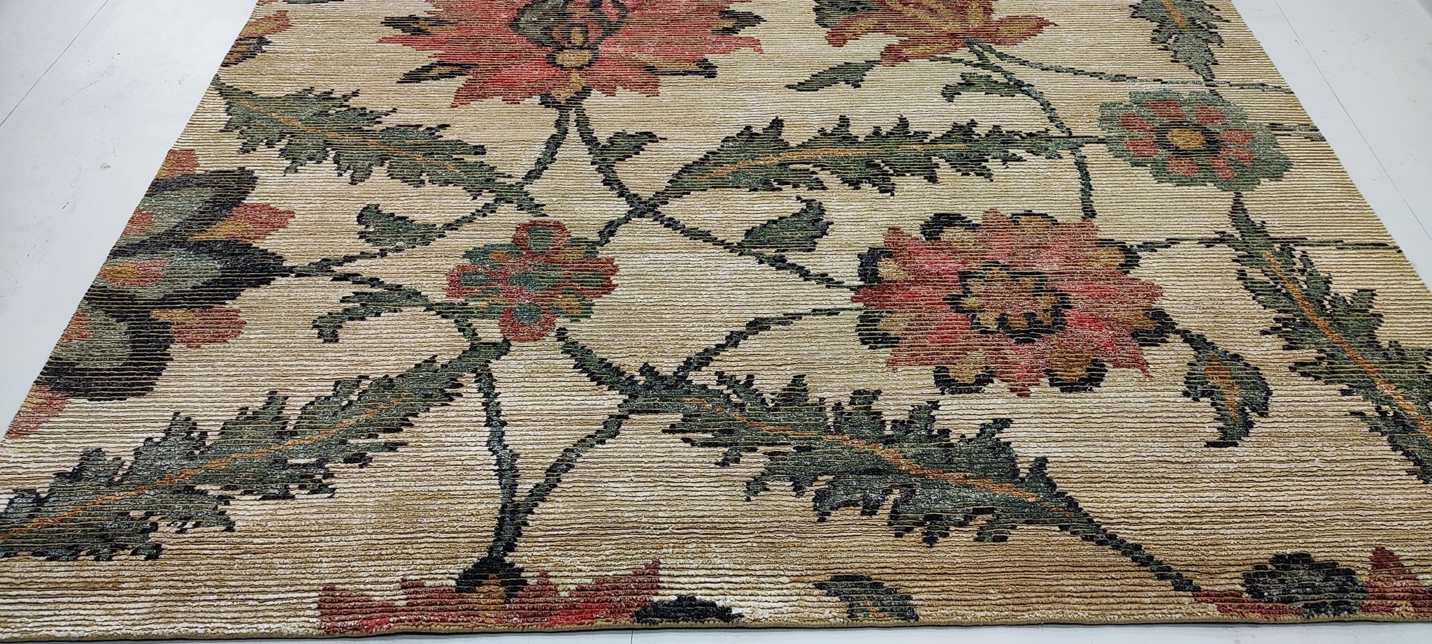 Sami 8x10 Hand-Knotted Ivory Floral | Banana Manor Rug Factory Outlet