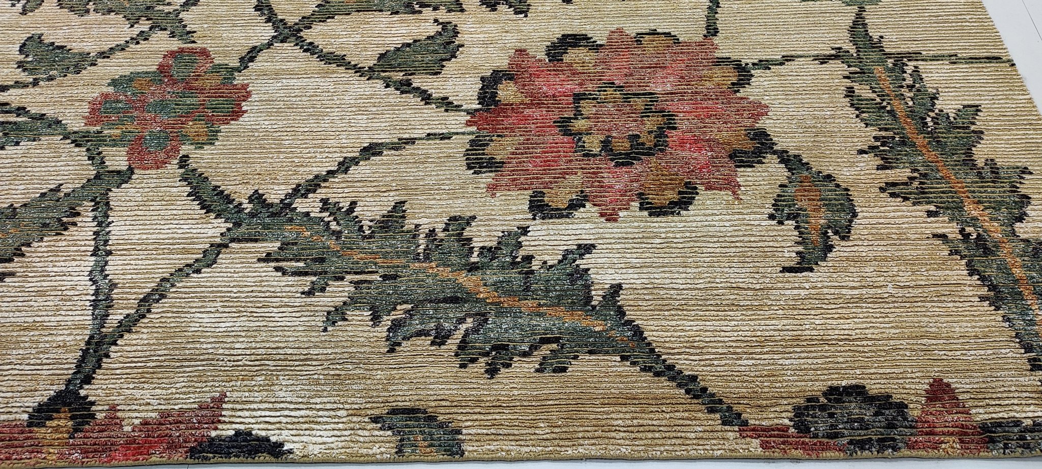 Sami 8x10 Hand-Knotted Ivory Floral | Banana Manor Rug Factory Outlet