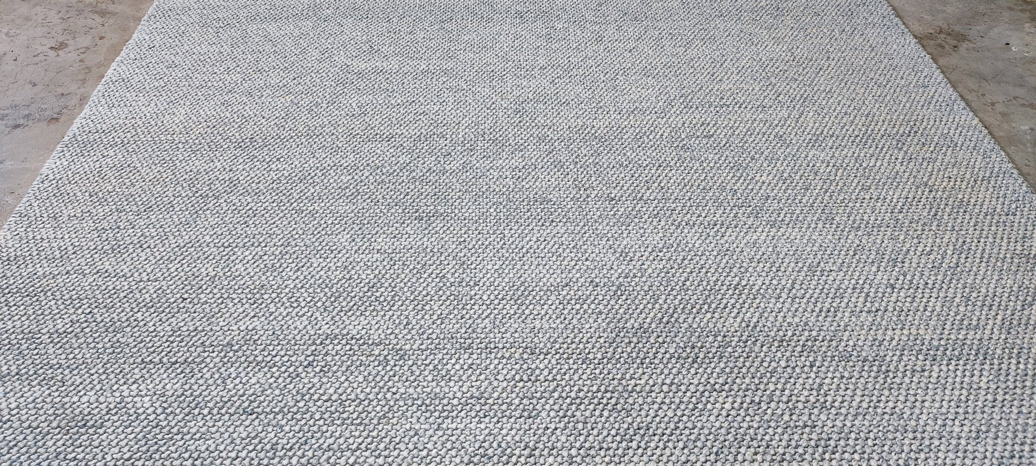 Sazerac Handwoven Pet Silver & Grey Full Loop (Multiple Sizes) | Banana Manor Rug Factory Outlet