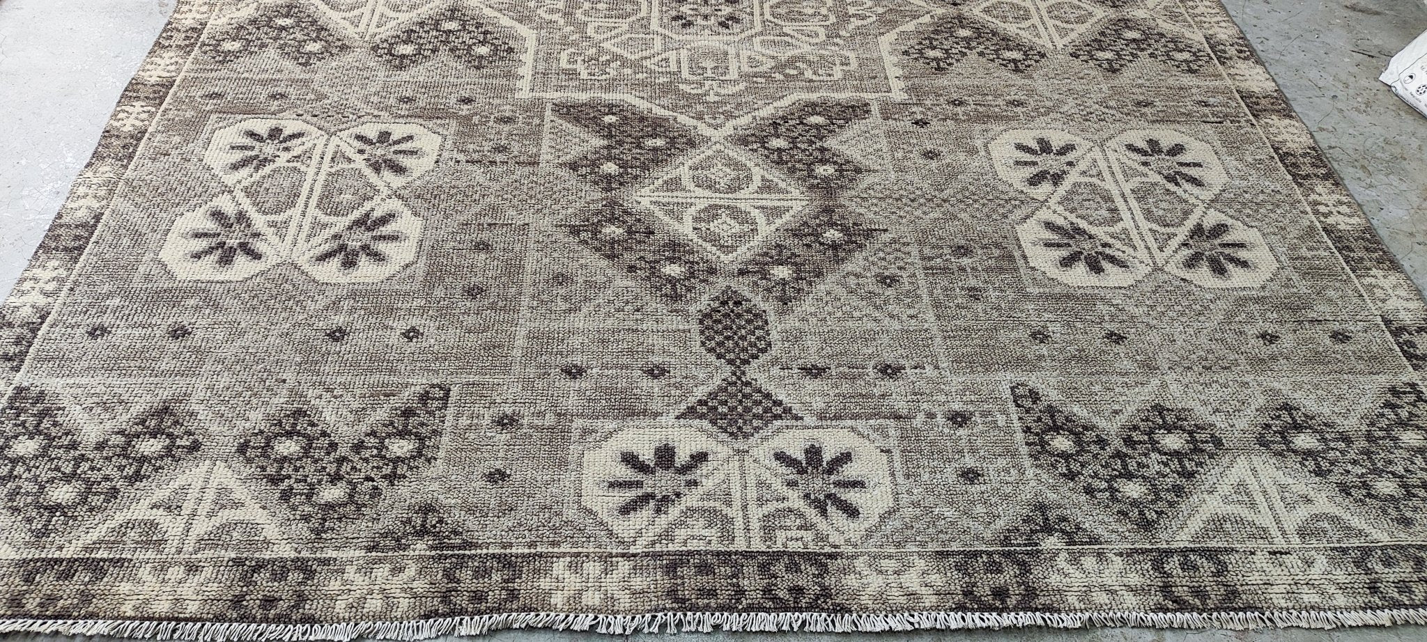 Senta 8x10 Hand-Knotted Tan & Grey Oushak | Banana Manor Rug Factory Outlet