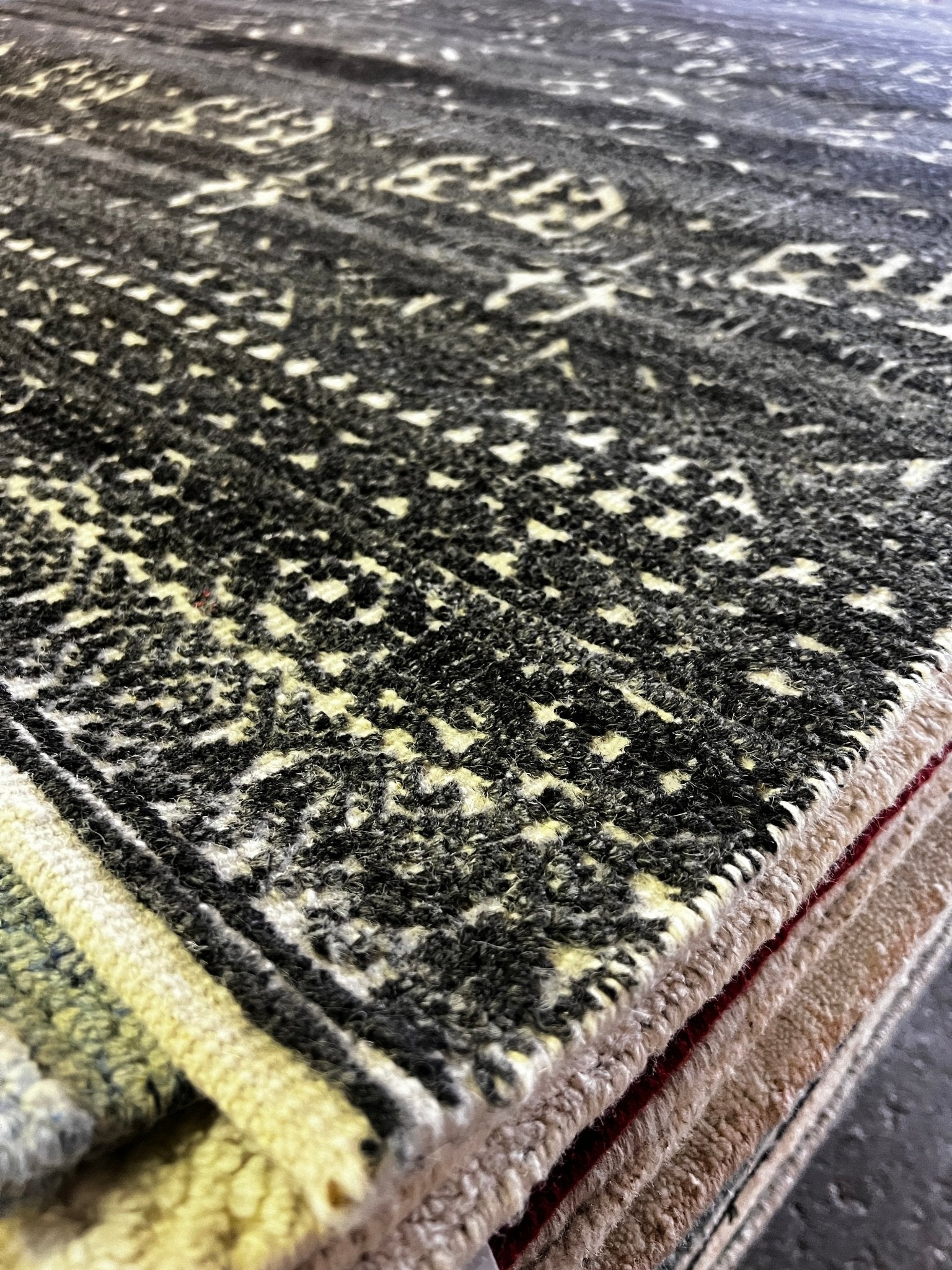 Seymore Butts 8x10 Hand-Knotted Dark Grey & Ivory High Low | Banana Manor Rug Factory Outlet