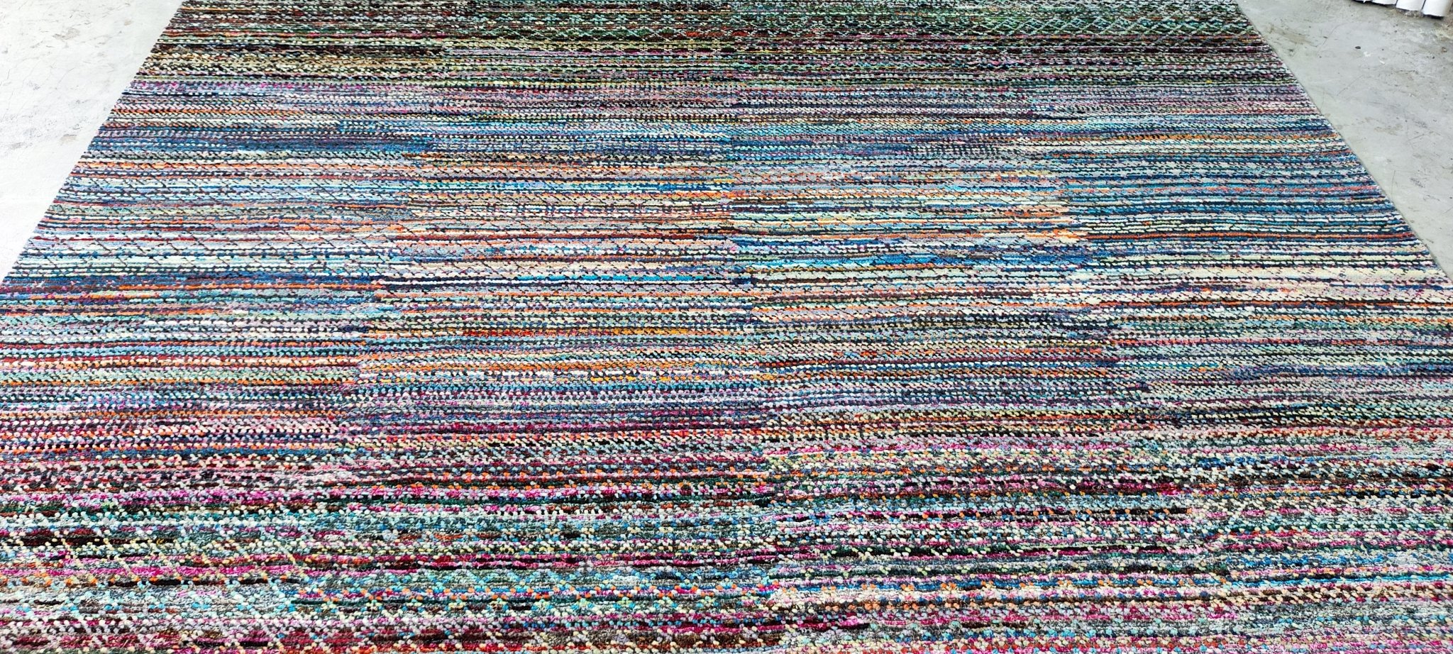 Shania 8x10 Hand Knotted Multi Color | Banana Manor Rug Factory Outlet