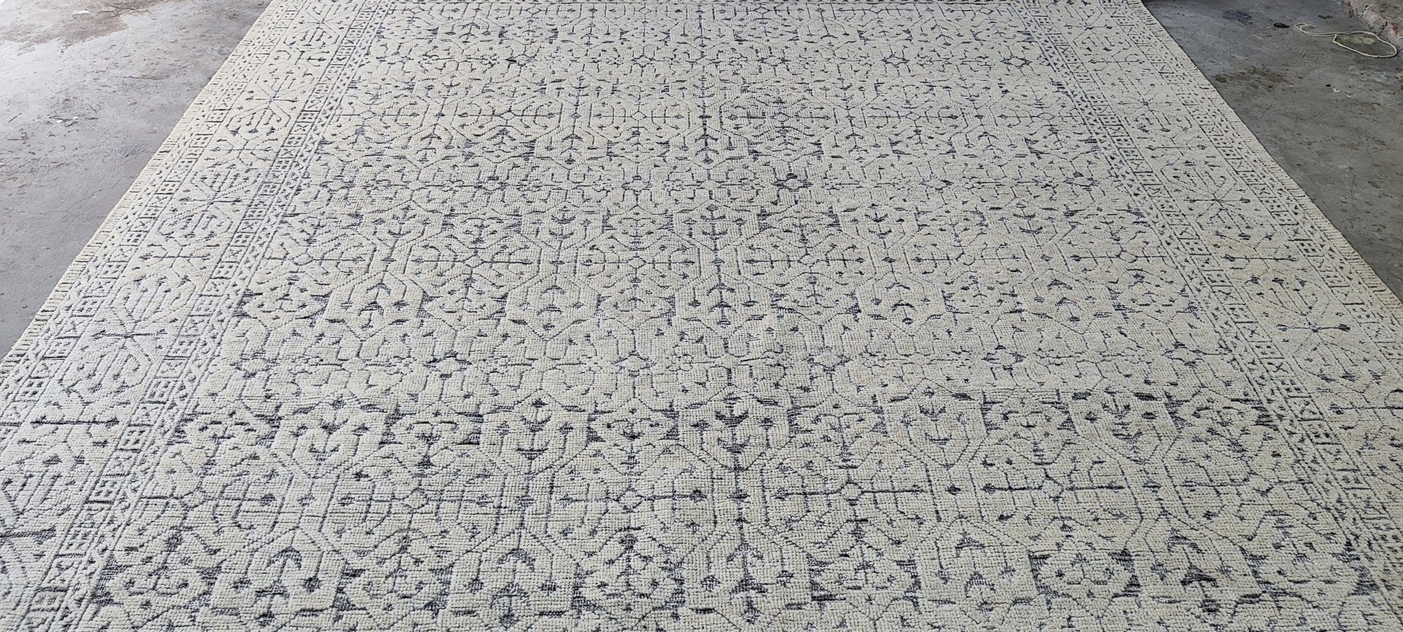 Silva 8.9x12 Hand-Knotted Ivory & Grey Modern | Banana Manor Rug Factory Outlet