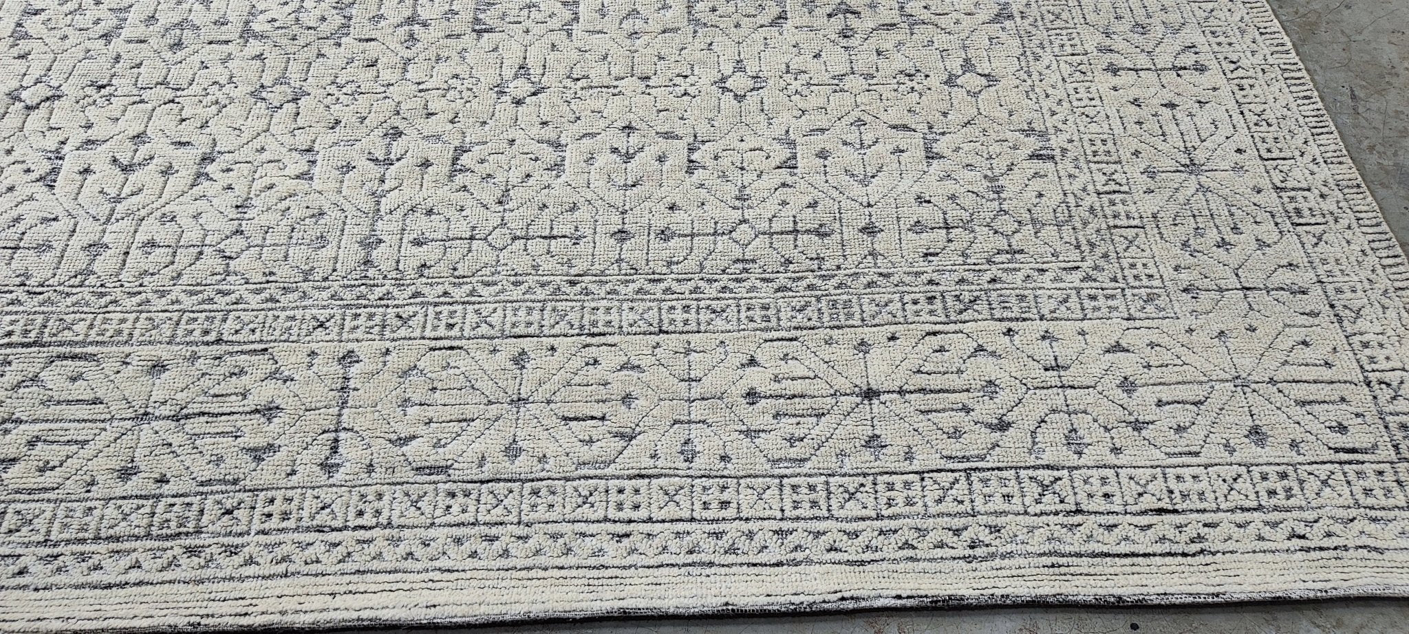 Silva 8.9x12 Hand-Knotted Ivory & Grey Modern | Banana Manor Rug Factory Outlet