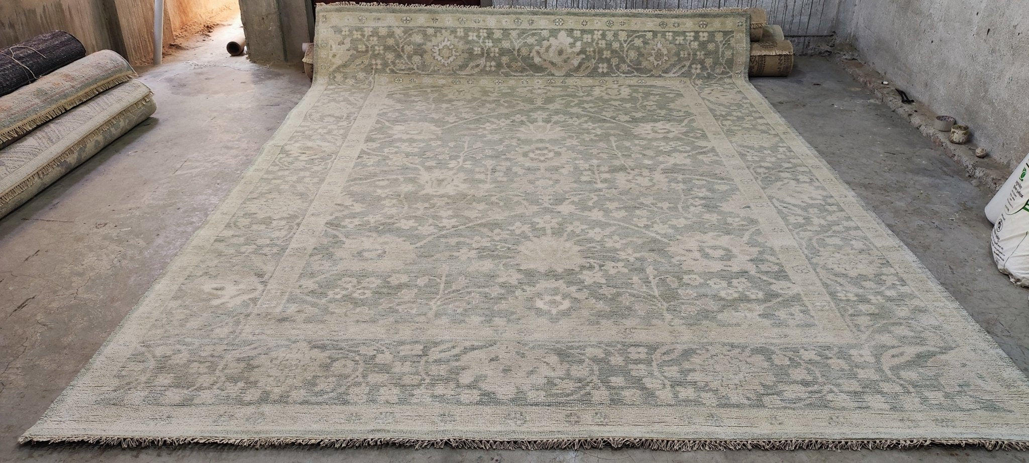 https://bananamanor.com/cdn/shop/products/silver-spice-ohara-hand-knotted-oushak-rug-aqua-and-silver-ohara-9x12-251140.jpg?v=1686423173