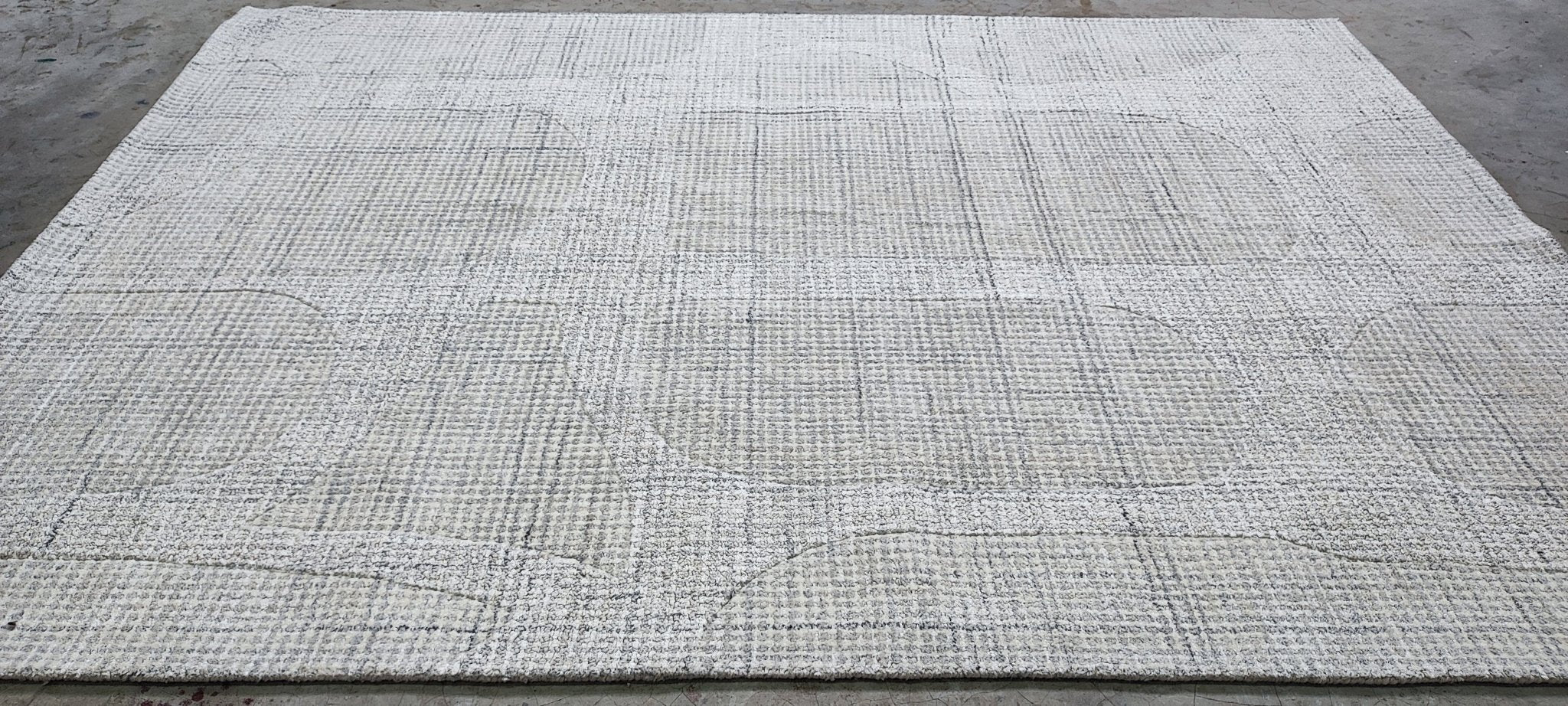 Sonia Tetlow 5x7.9 Hand-Tufted Silver & Grey Loop Cut | Banana Manor Rug Factory Outlet