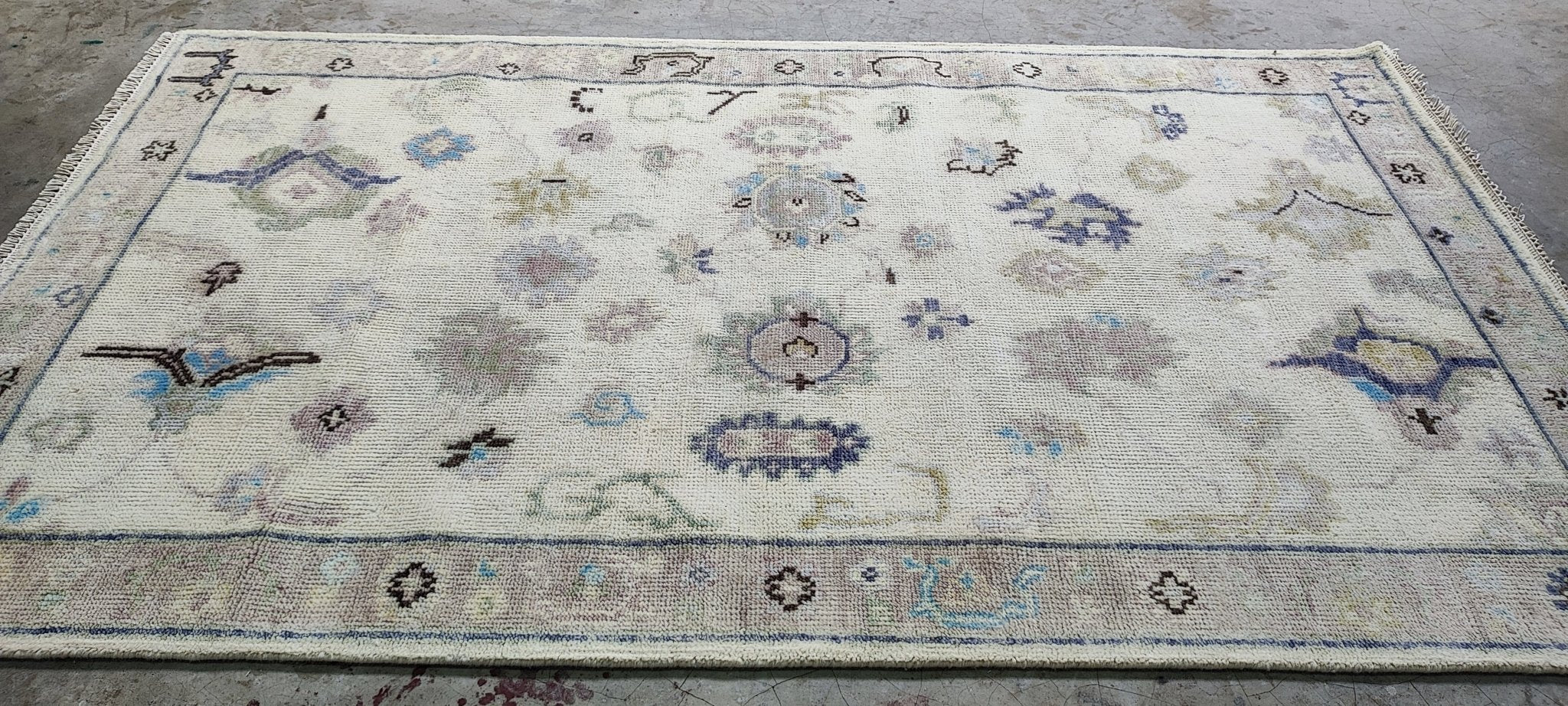 Stacy Sanches 4.3x7 Hand-Knotted Ivory & Grey Oushak | Banana Manor Rug Factory Outlet