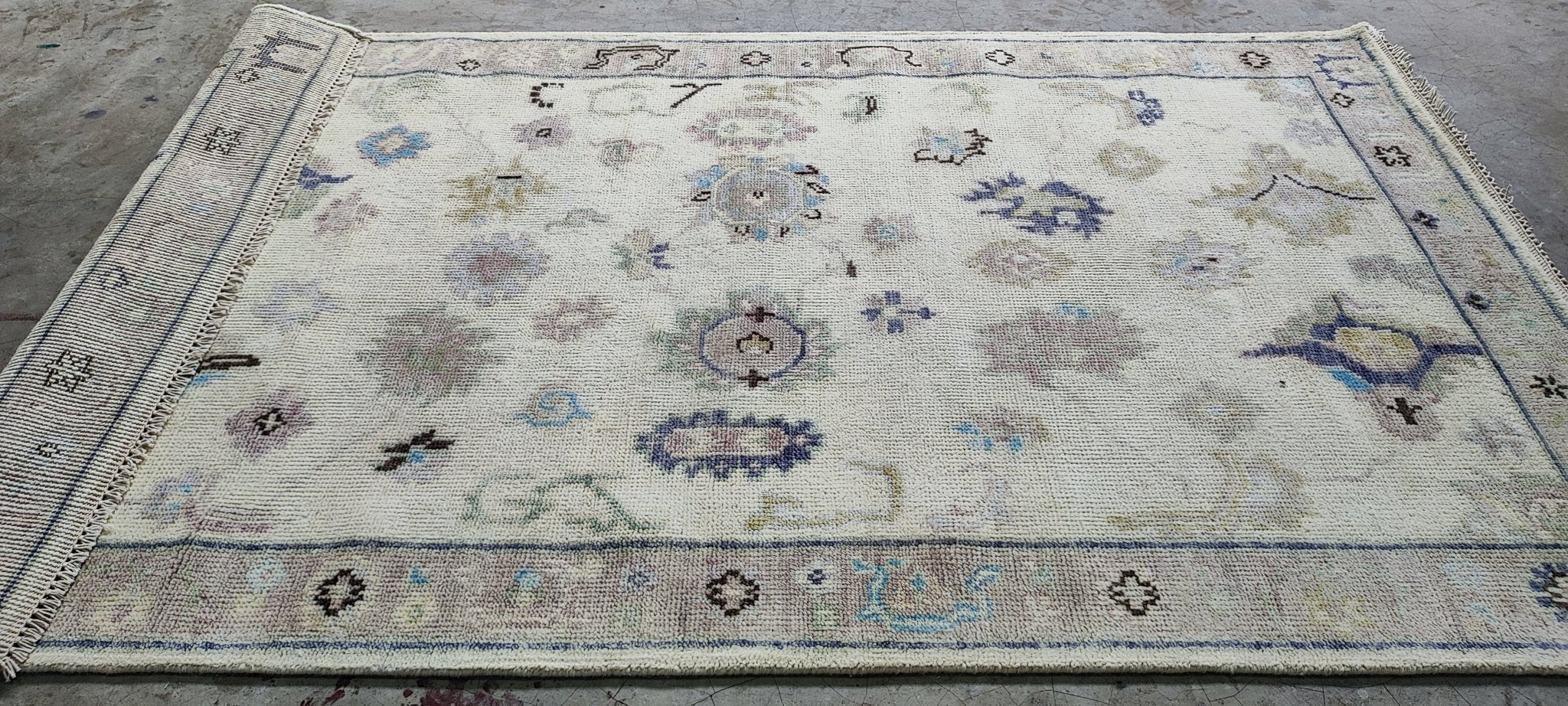 Stacy Sanches 4.3x7 Hand-Knotted Ivory & Grey Oushak | Banana Manor Rug Factory Outlet