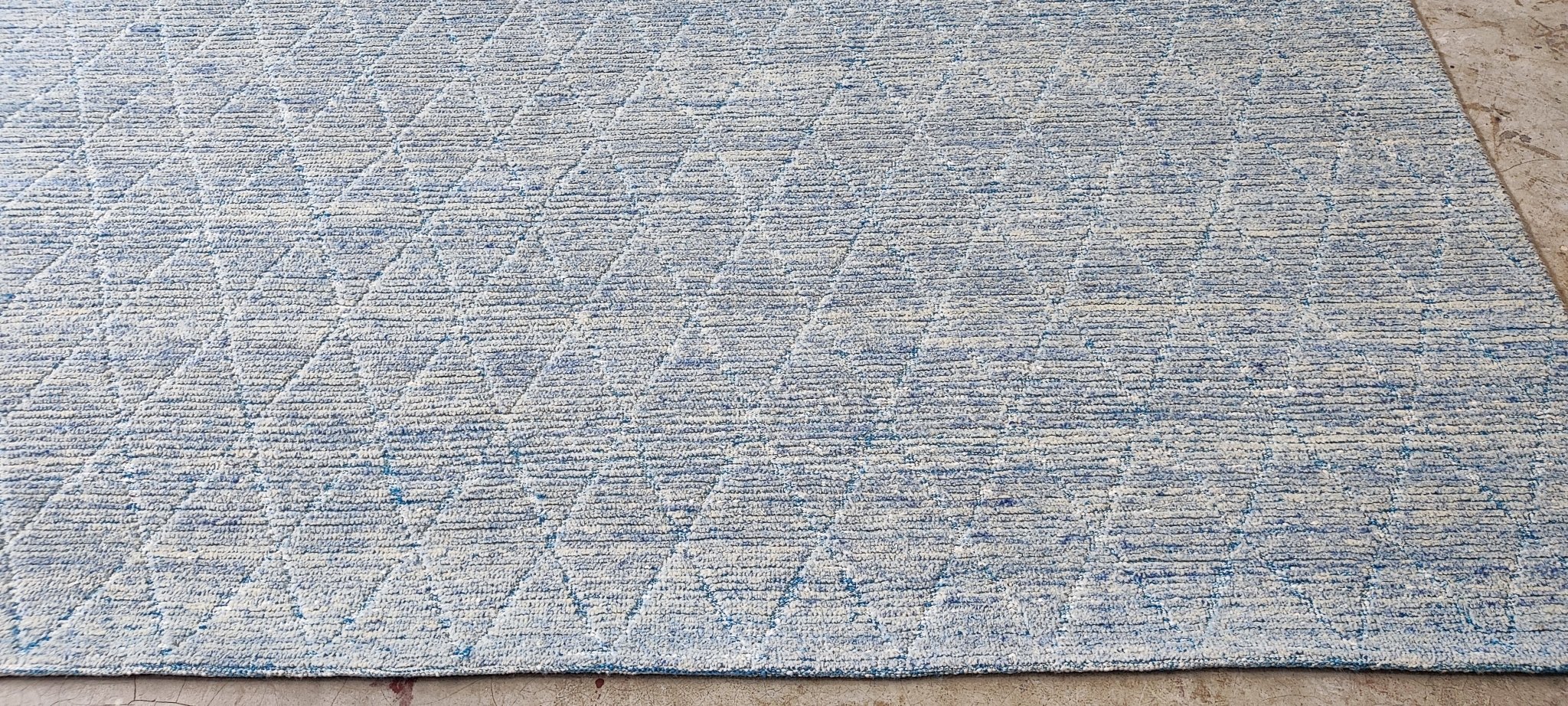 Stefano 8x10 Hand-Knotted Light Blue Cut Pile | Banana Manor Rug Factory Outlet