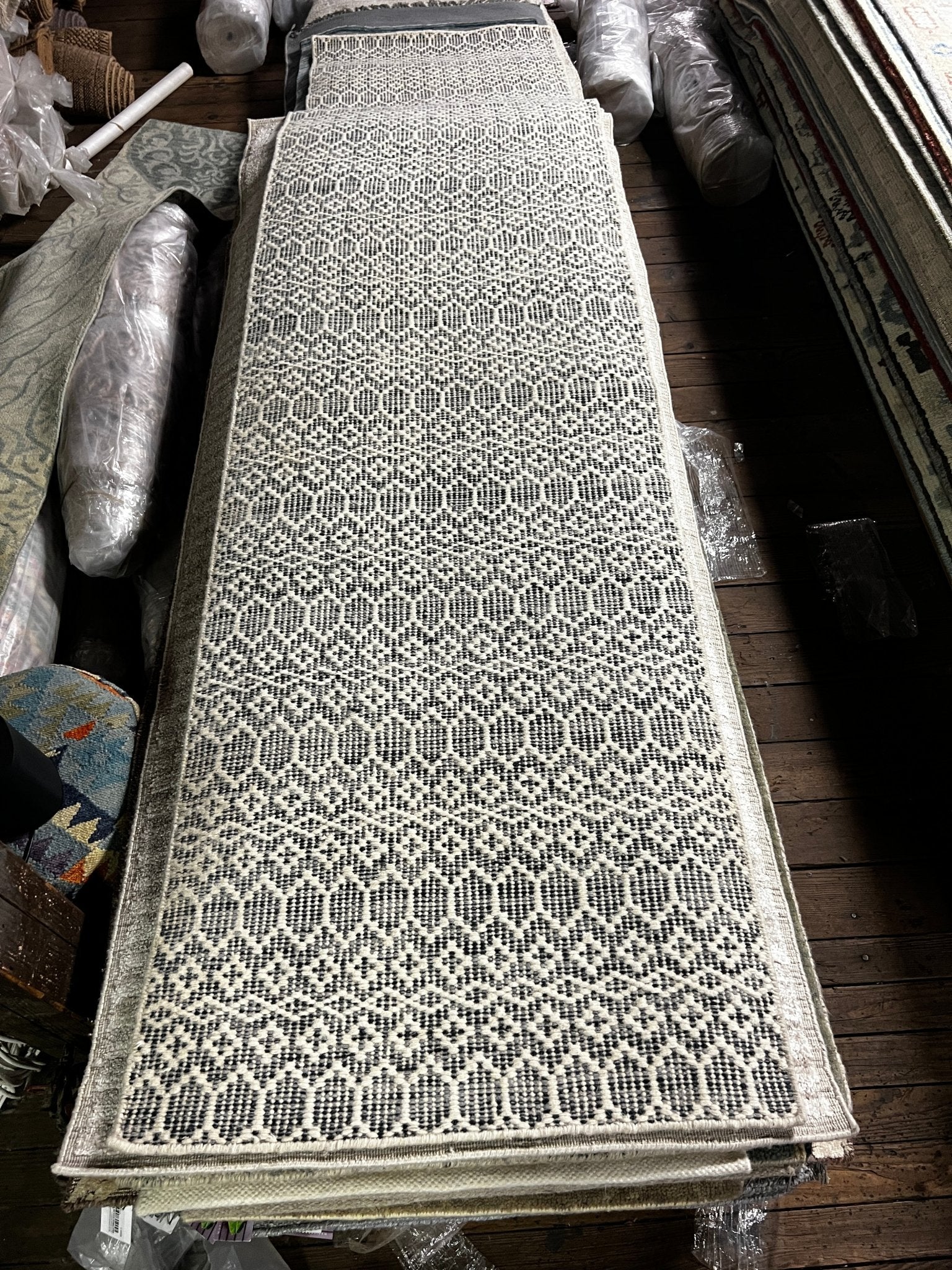 Stormi 2.6x11 White and Grey Handwoven Runner | Banana Manor Rug Company