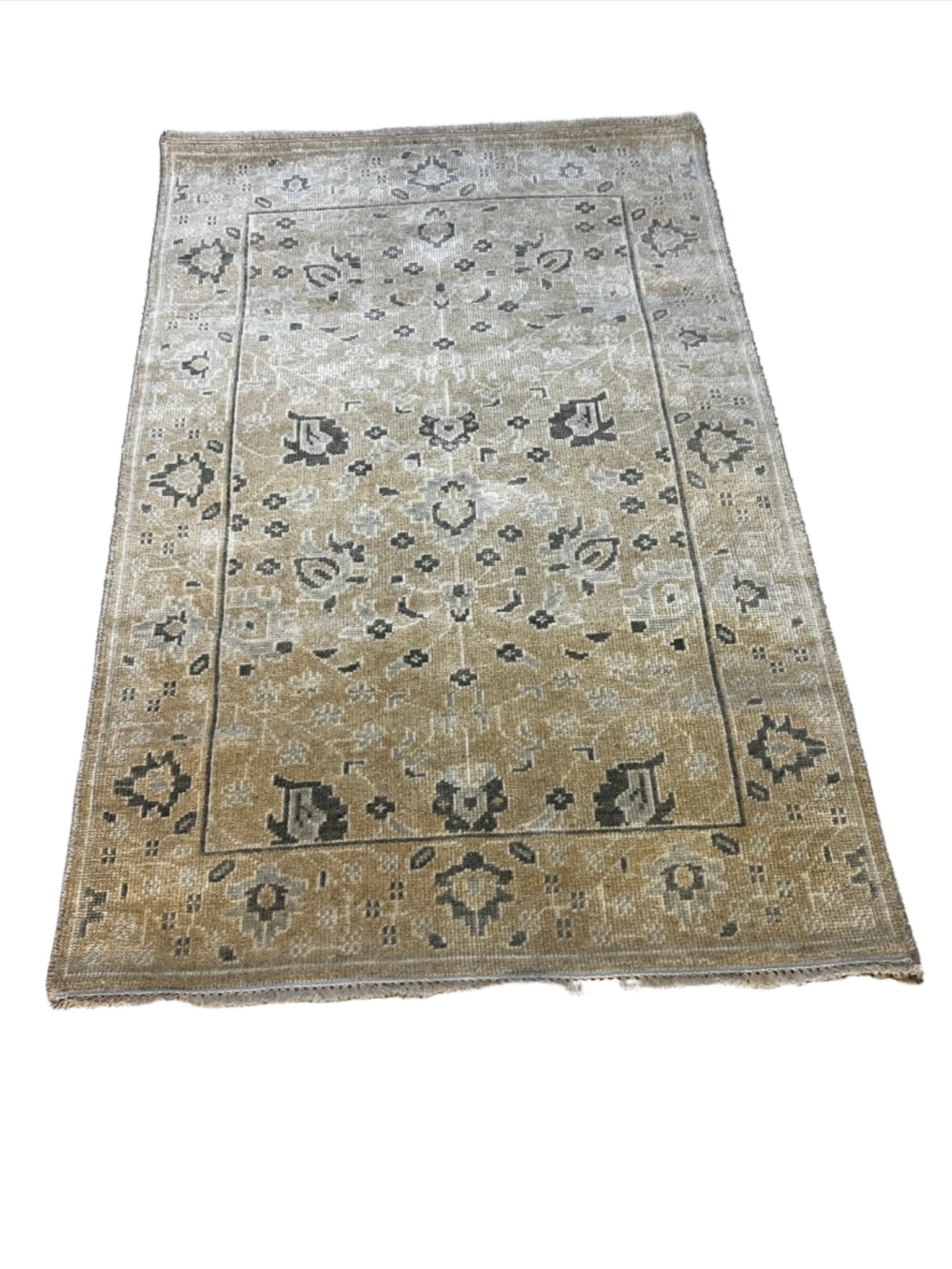 Susie Moss 4x6 Hand-Knotted Beige Oushak | Banana Manor Rug Factory Outlet