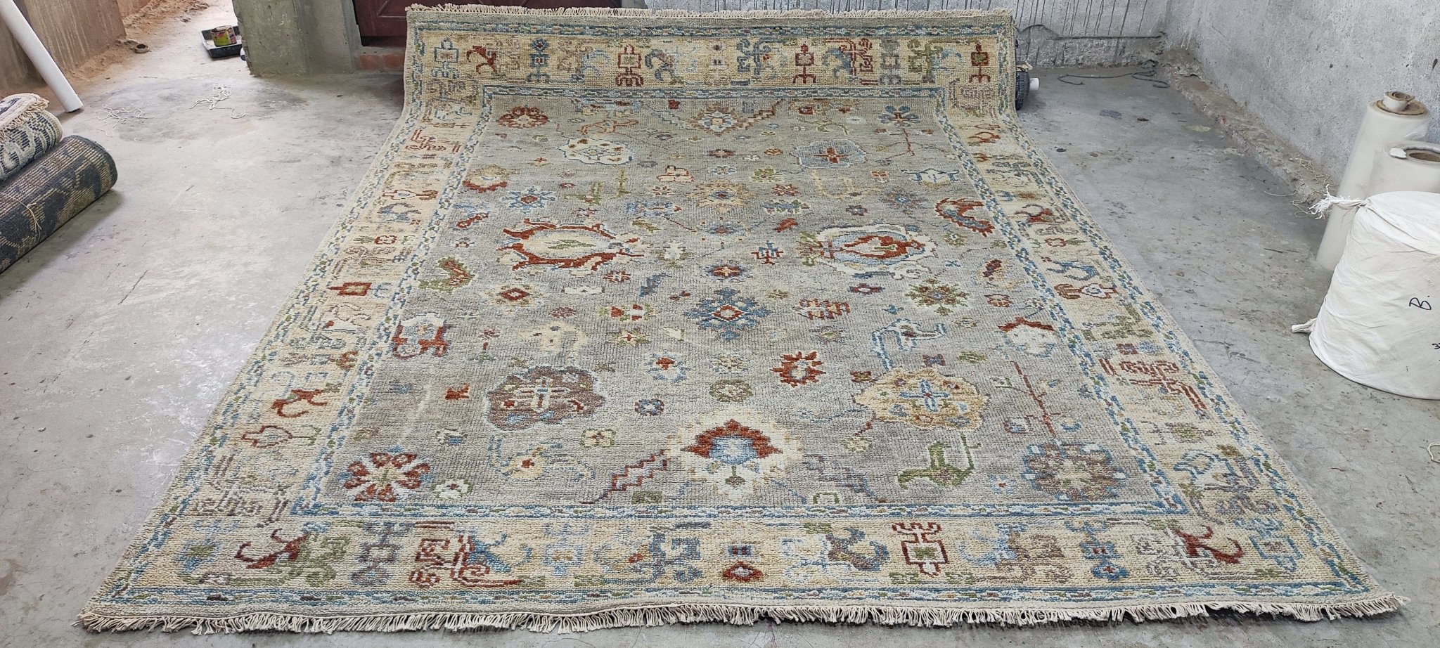 Syrie Maugham Tan and Grey Hand-Knotted Oushak Rug 8.3x10 | Banana Manor Rug Company