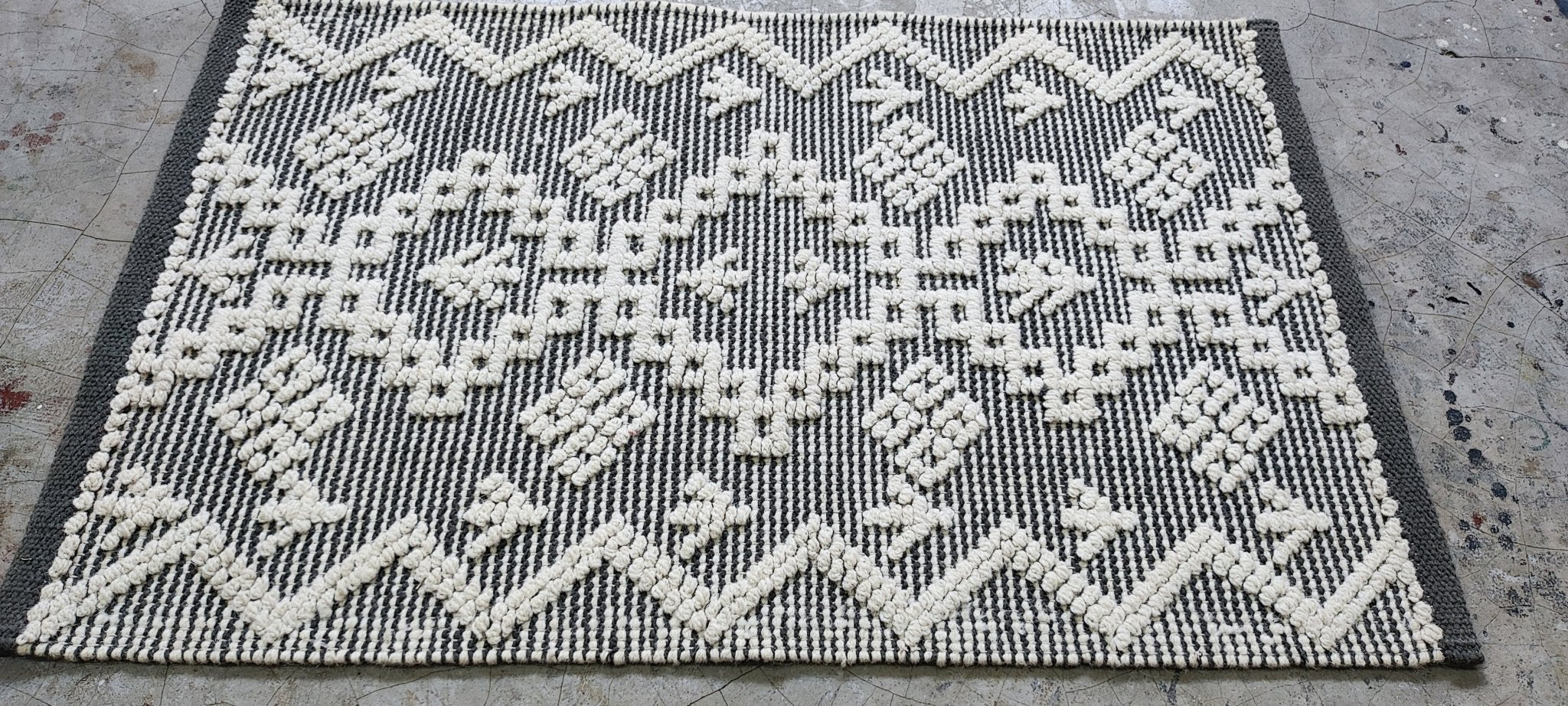 Taka 2x3 Handwoven Assorted Durrie | Banana Manor Rug Factory Outlet