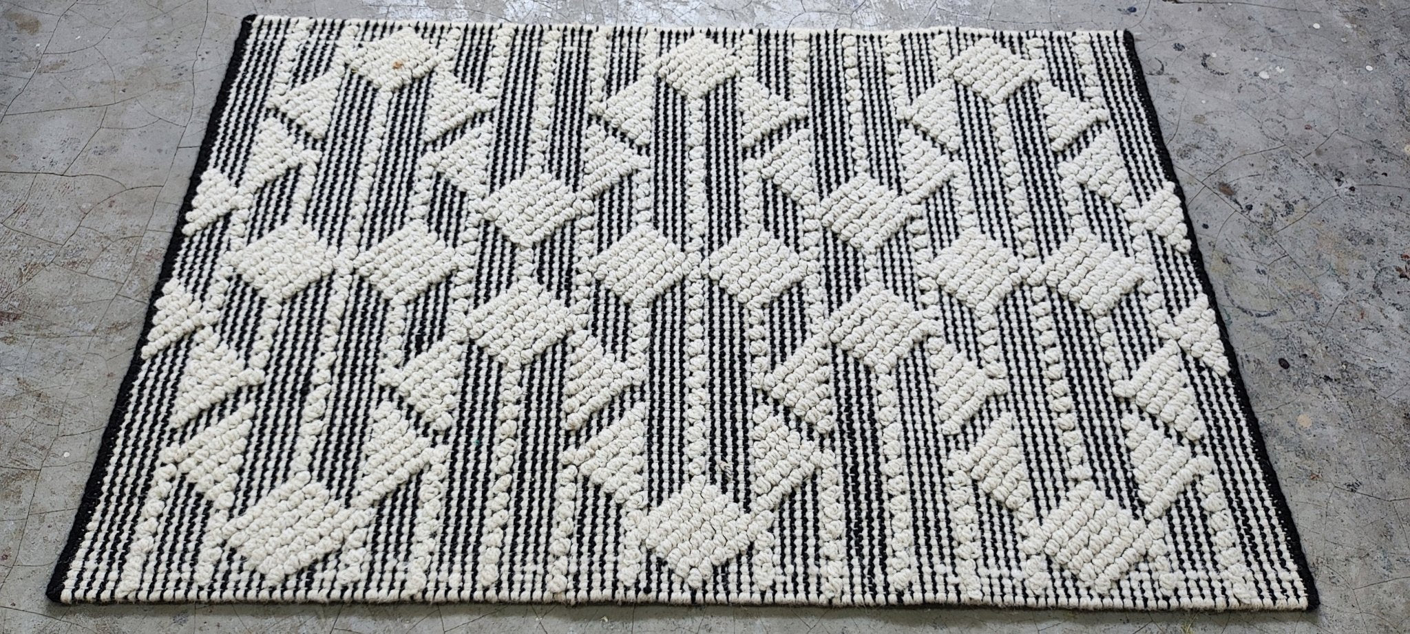 Taka 2x3 Handwoven Assorted Durrie | Banana Manor Rug Factory Outlet