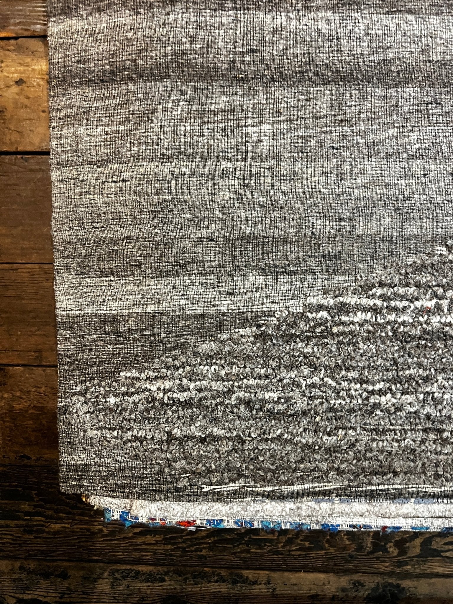 Tammy 5.3x7.6 Grey Modern Handwoven Durrie Rug | Banana Manor Rug Factory Outlet